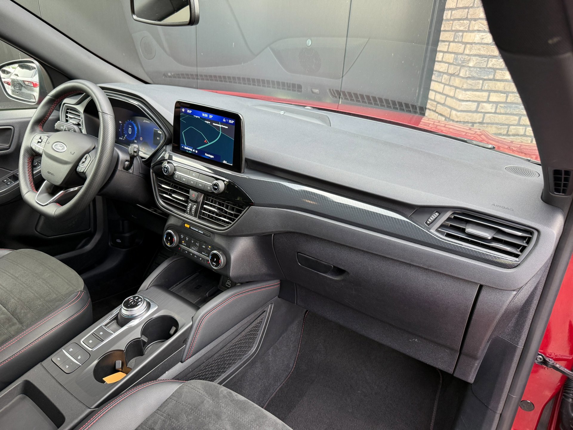 Ford Kuga 2.5 PHEV ST-Line X (2024), foto 24