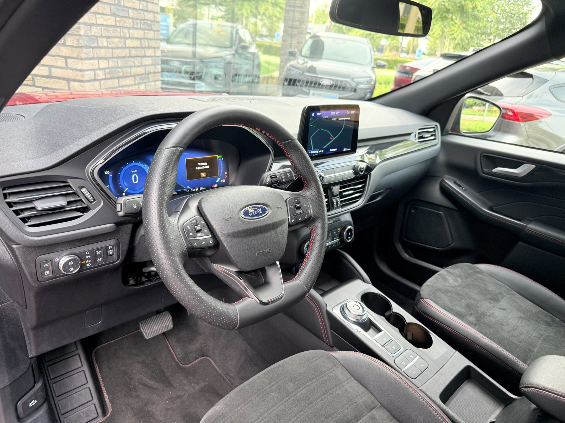 Ford Kuga 2.5 PHEV ST-Line X (2024), foto 10