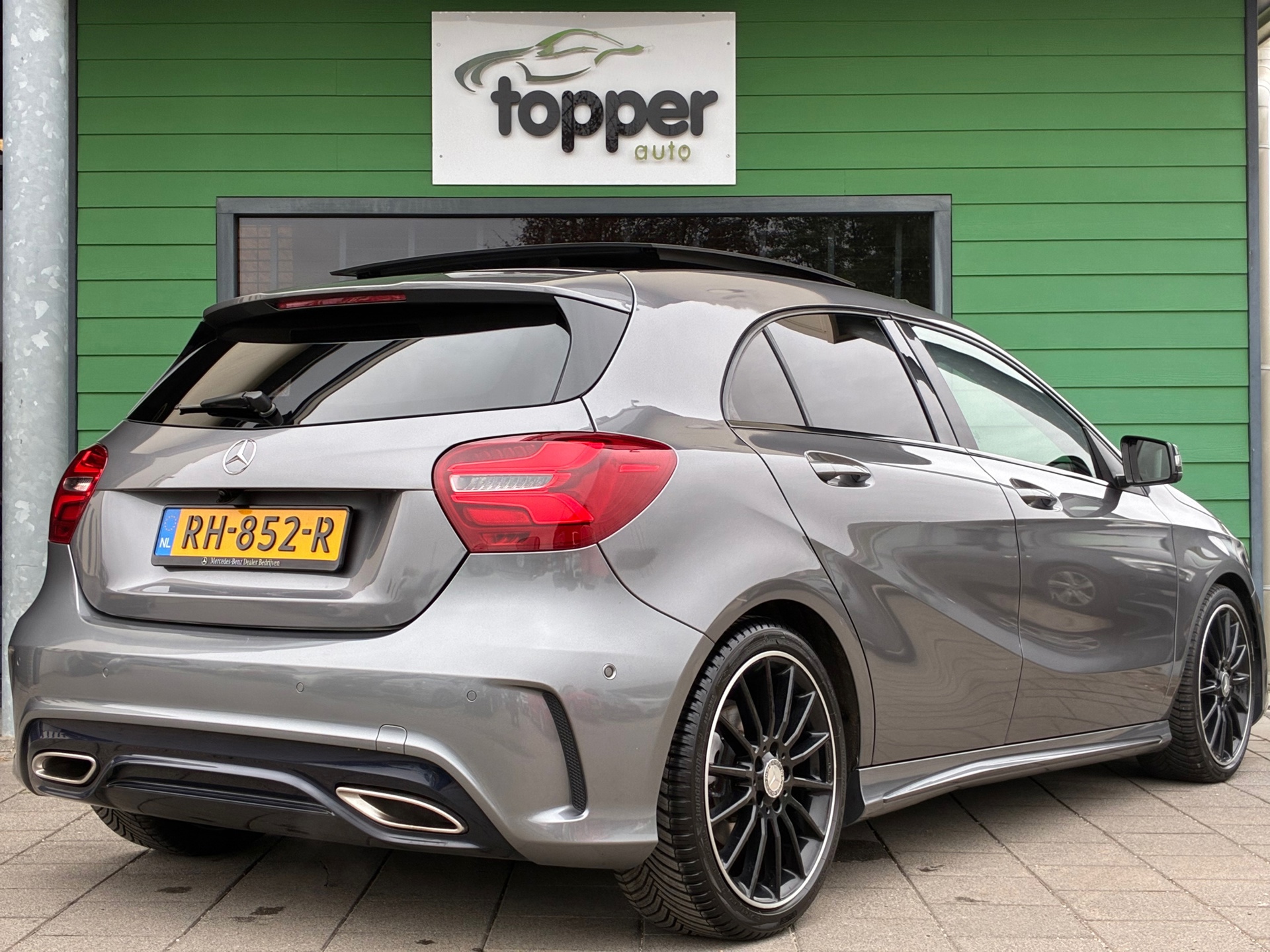 Mercedes-Benz A-klasse 180 AMG Night Edition (2016), foto 3