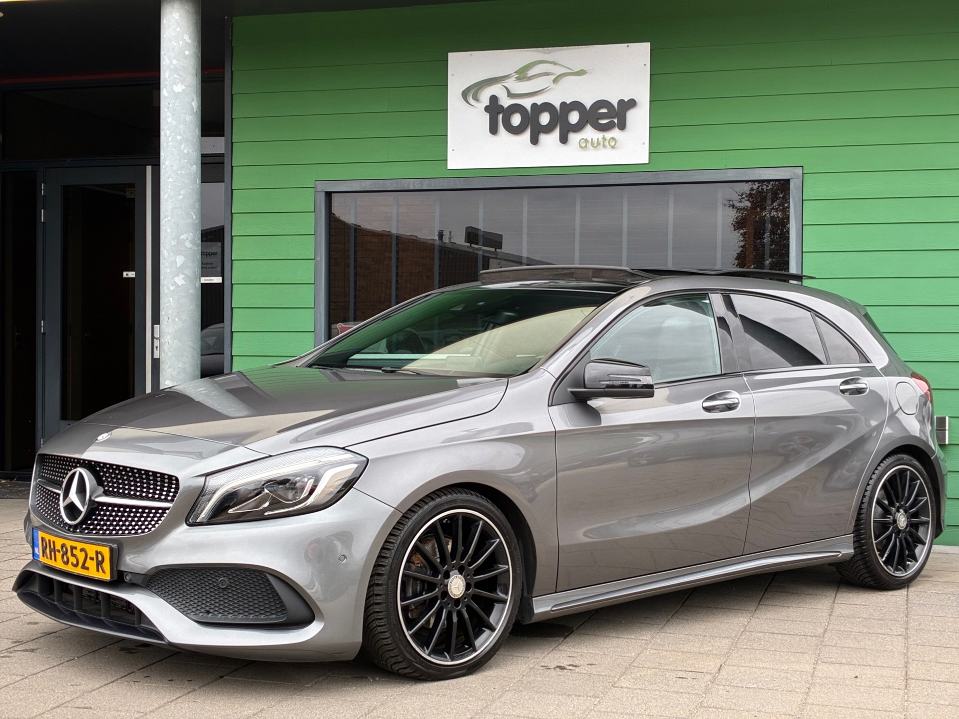 Mercedes-Benz A-klasse 180 AMG Night Edition (2016), foto 5