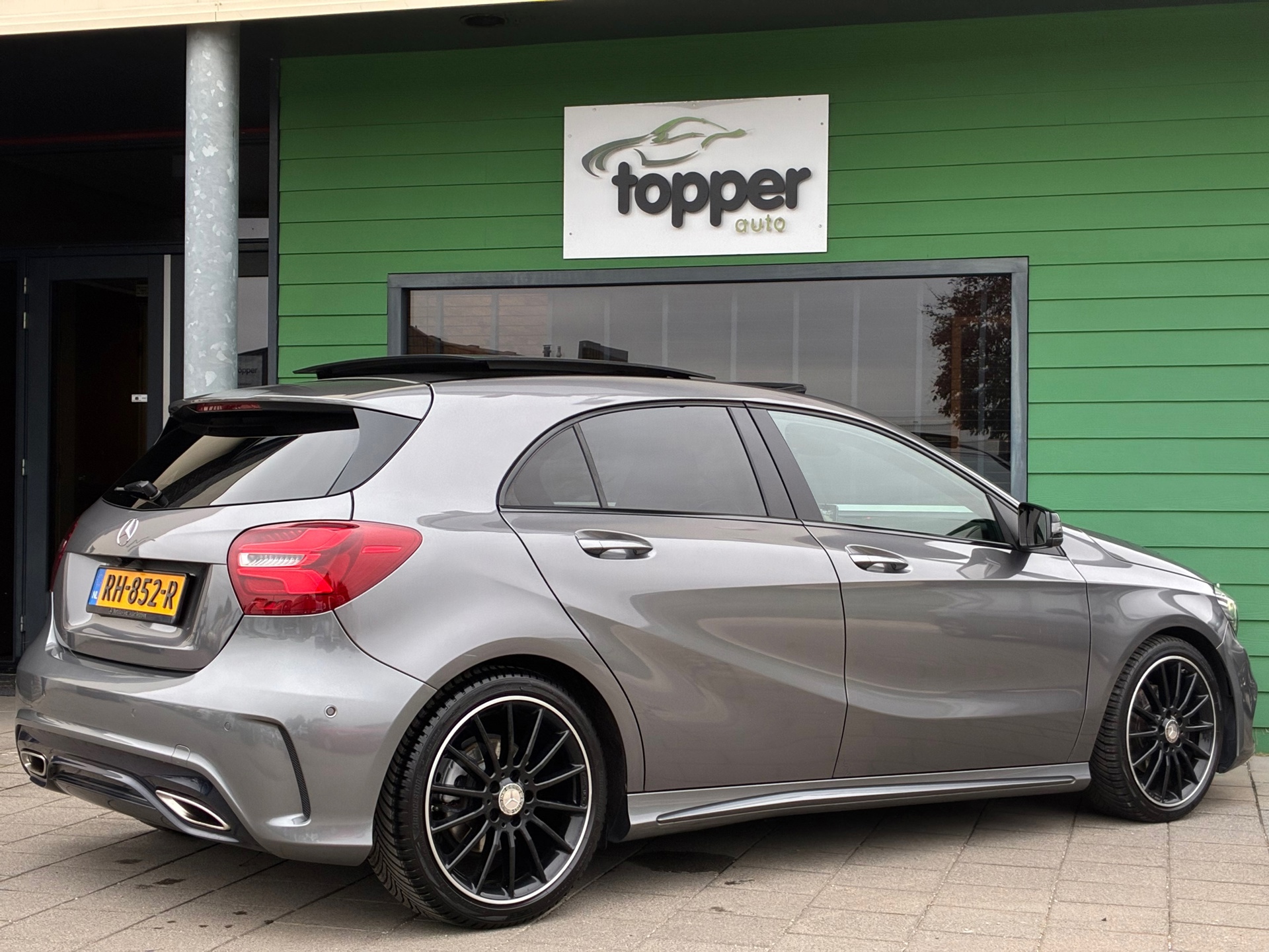Mercedes-Benz A-klasse 180 AMG Night Edition (2016), foto 9