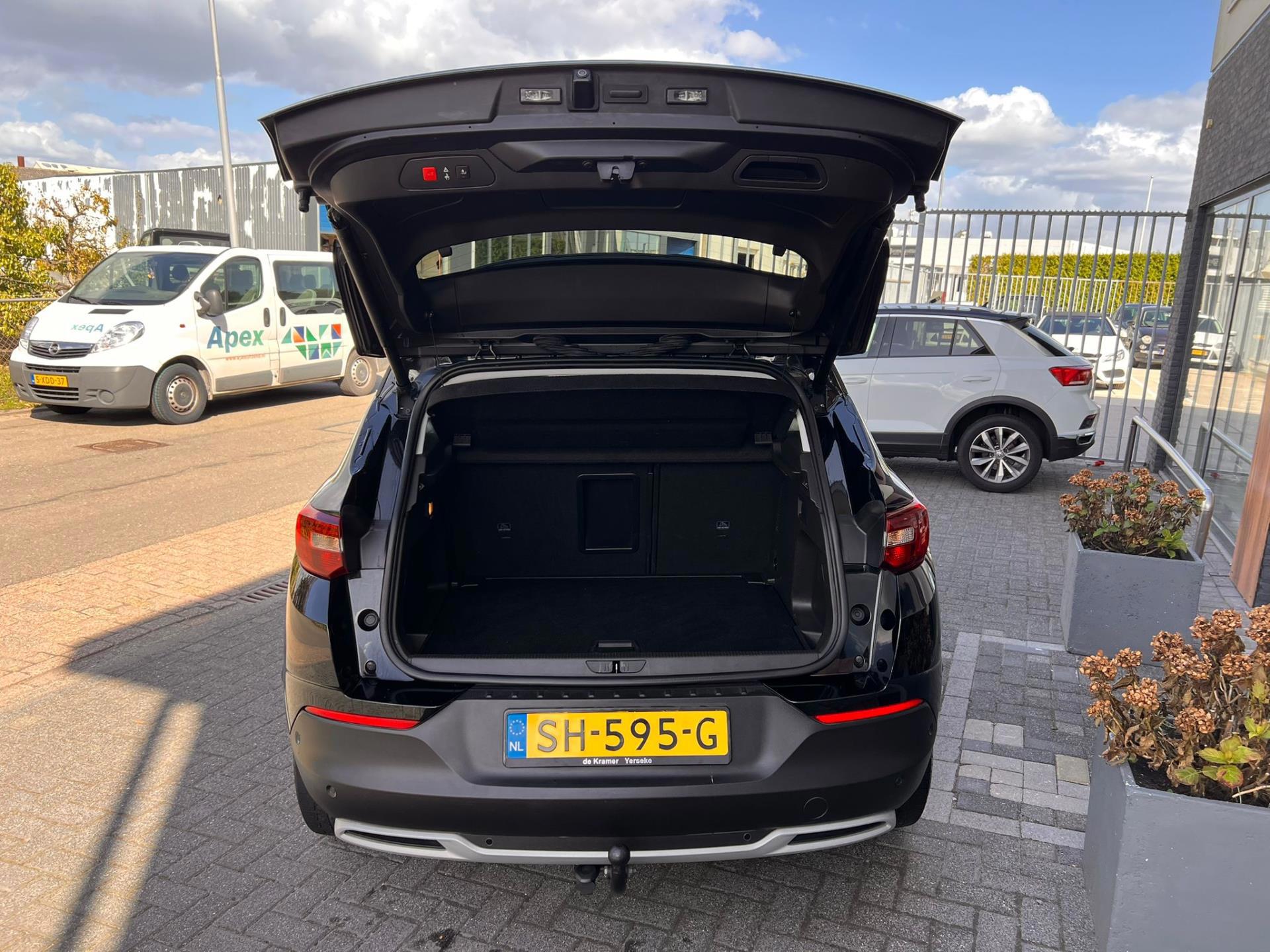 Opel Grandland X 1.2 Turbo Innovation (2018), foto 9