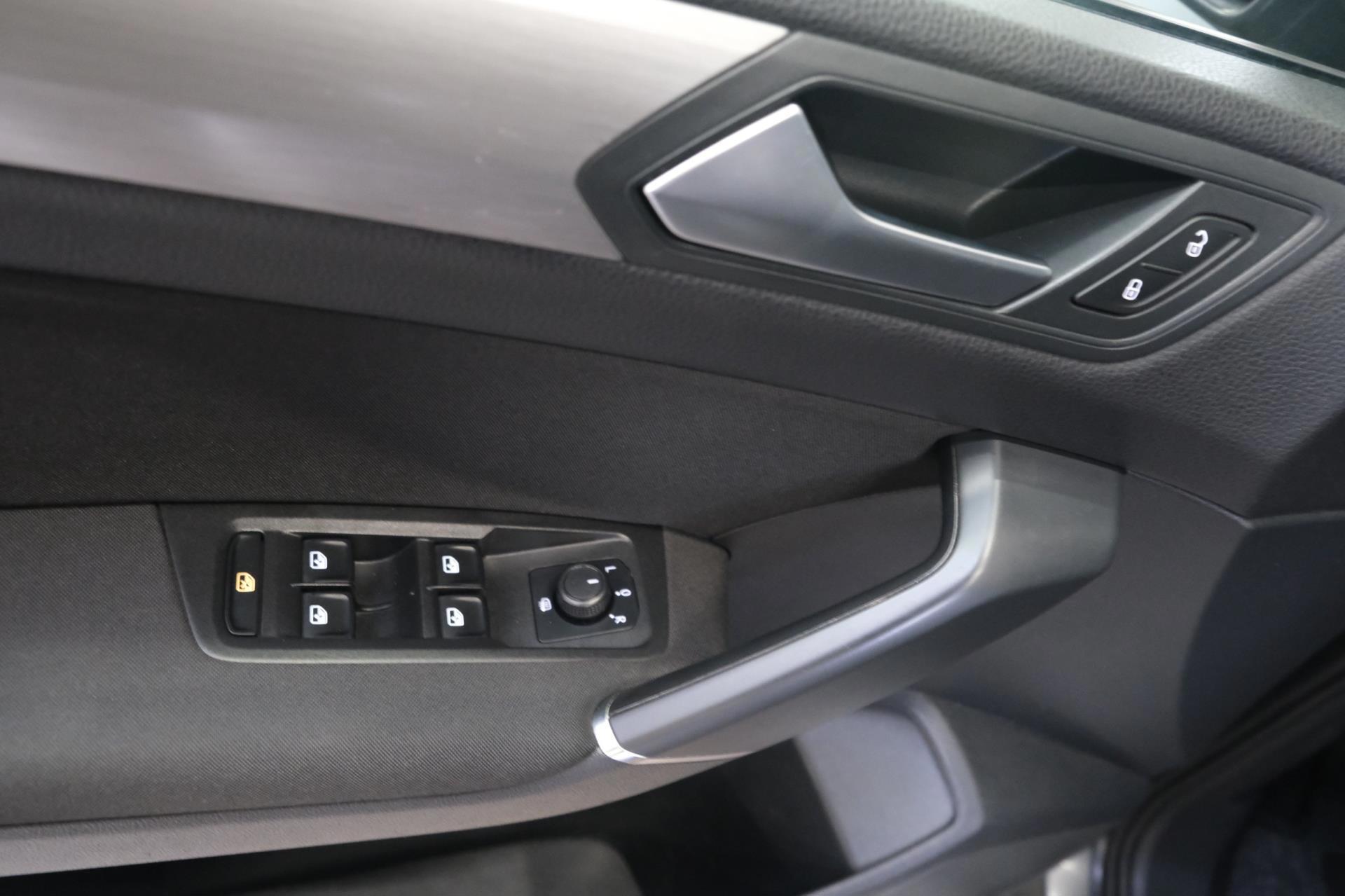 Volkswagen Touran 1.6 TDI - Grijskenteken, Airco, Cruise, Navi, PDC, Camera, Trekhaak. (2018), foto 11