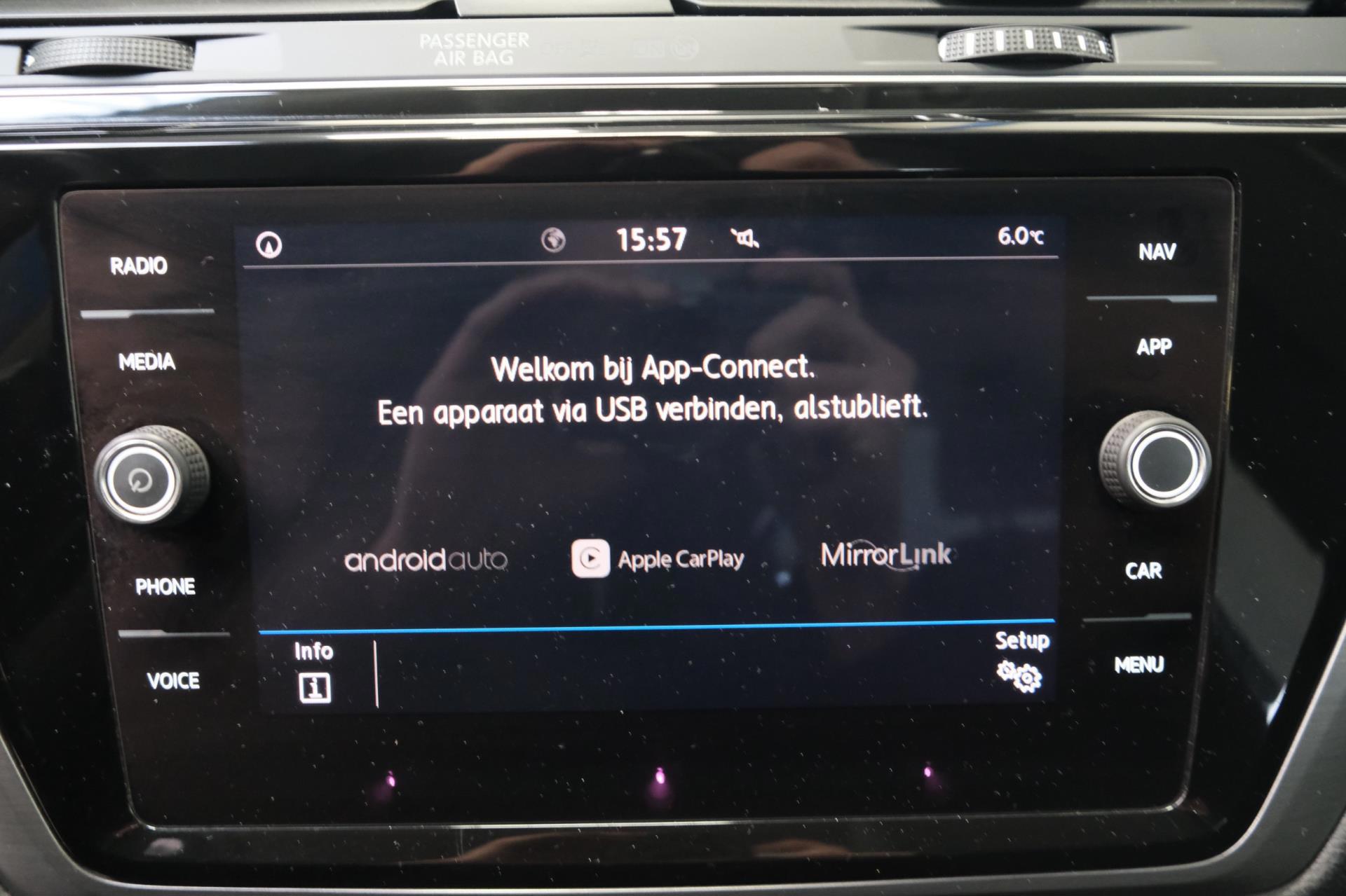 Volkswagen Touran 1.6 TDI - Grijskenteken, Airco, Cruise, Navi, PDC, Camera, Trekhaak. (2018), foto 19