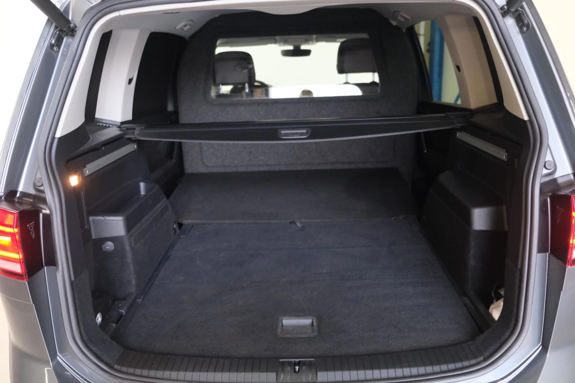 Volkswagen Touran 1.6 TDI - Grijskenteken, Airco, Cruise, Navi, PDC, Camera, Trekhaak. (2018), foto 7