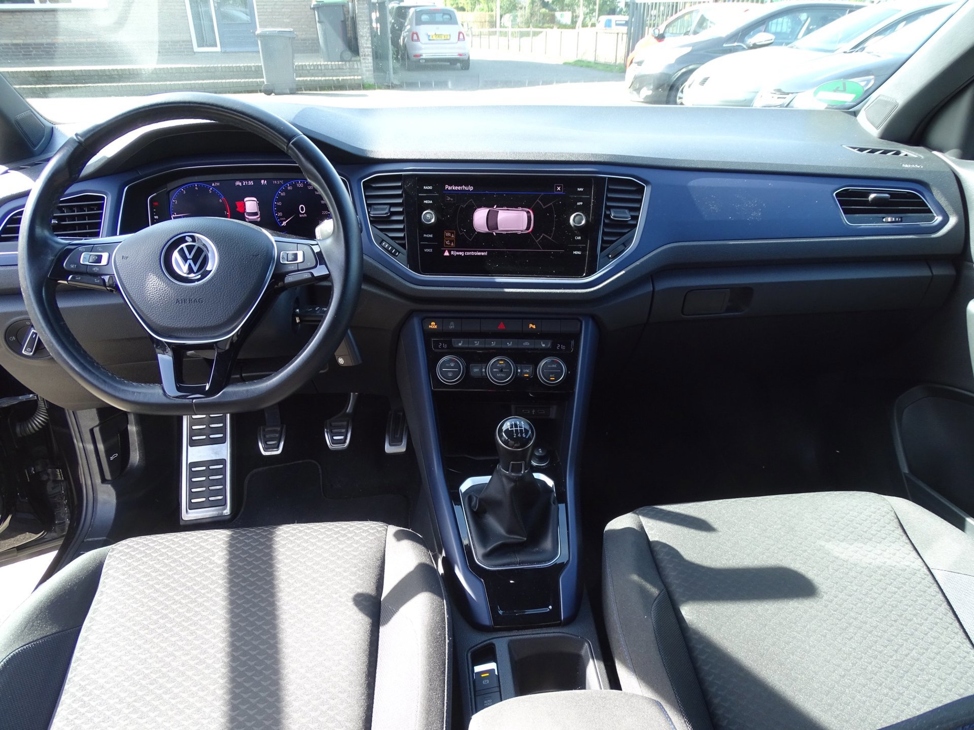 Volkswagen T-Roc 1.0 TSI Style Business (2021), foto 10