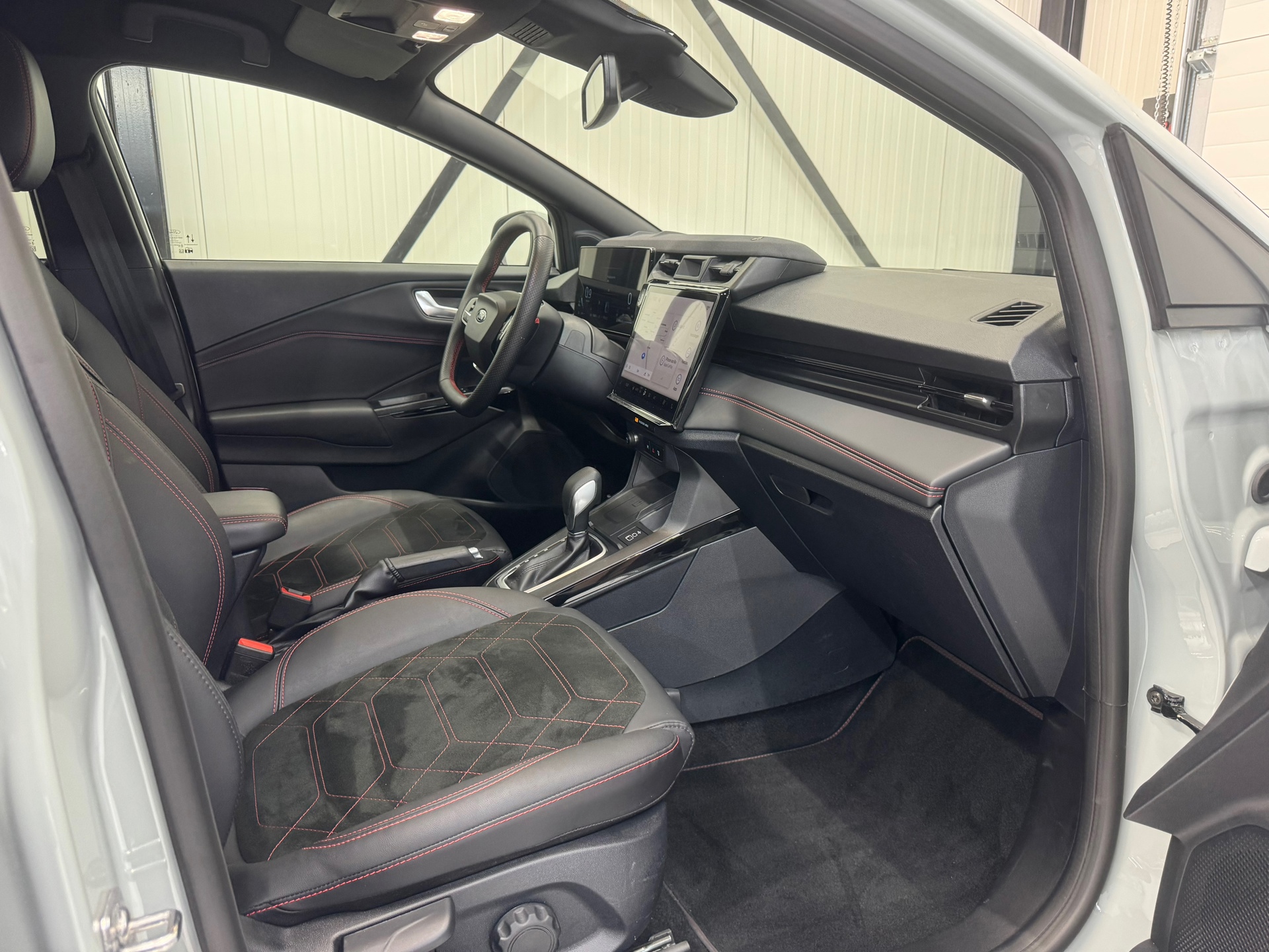 Ford Puma 1.0 EcoBoost Hybrid ST-Line X (2026), foto 7