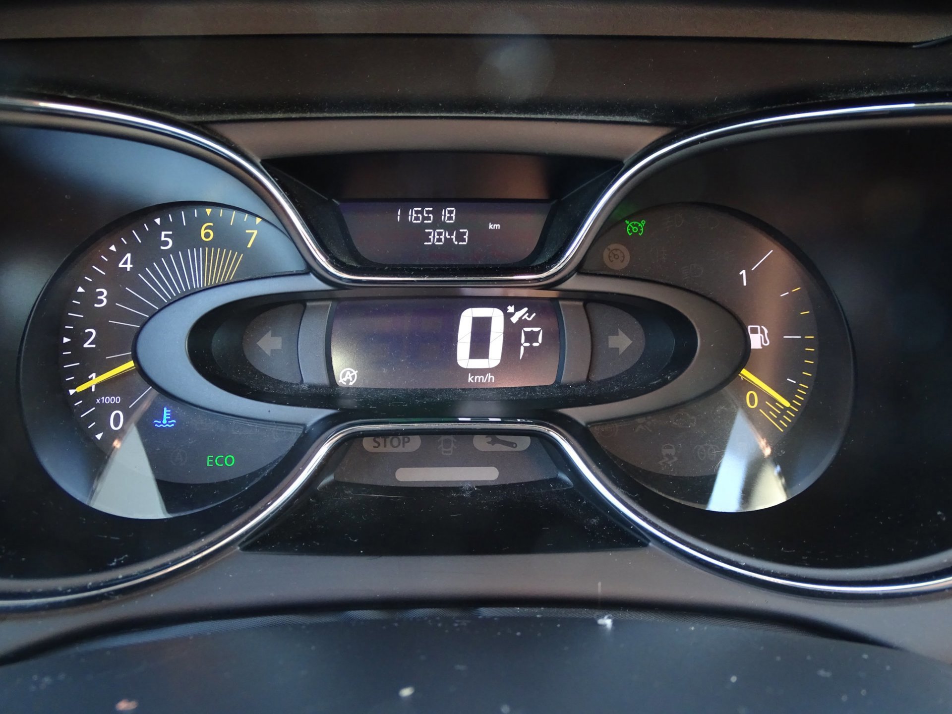 Renault Captur 1.2 TCe Dynamique (2016), foto 12