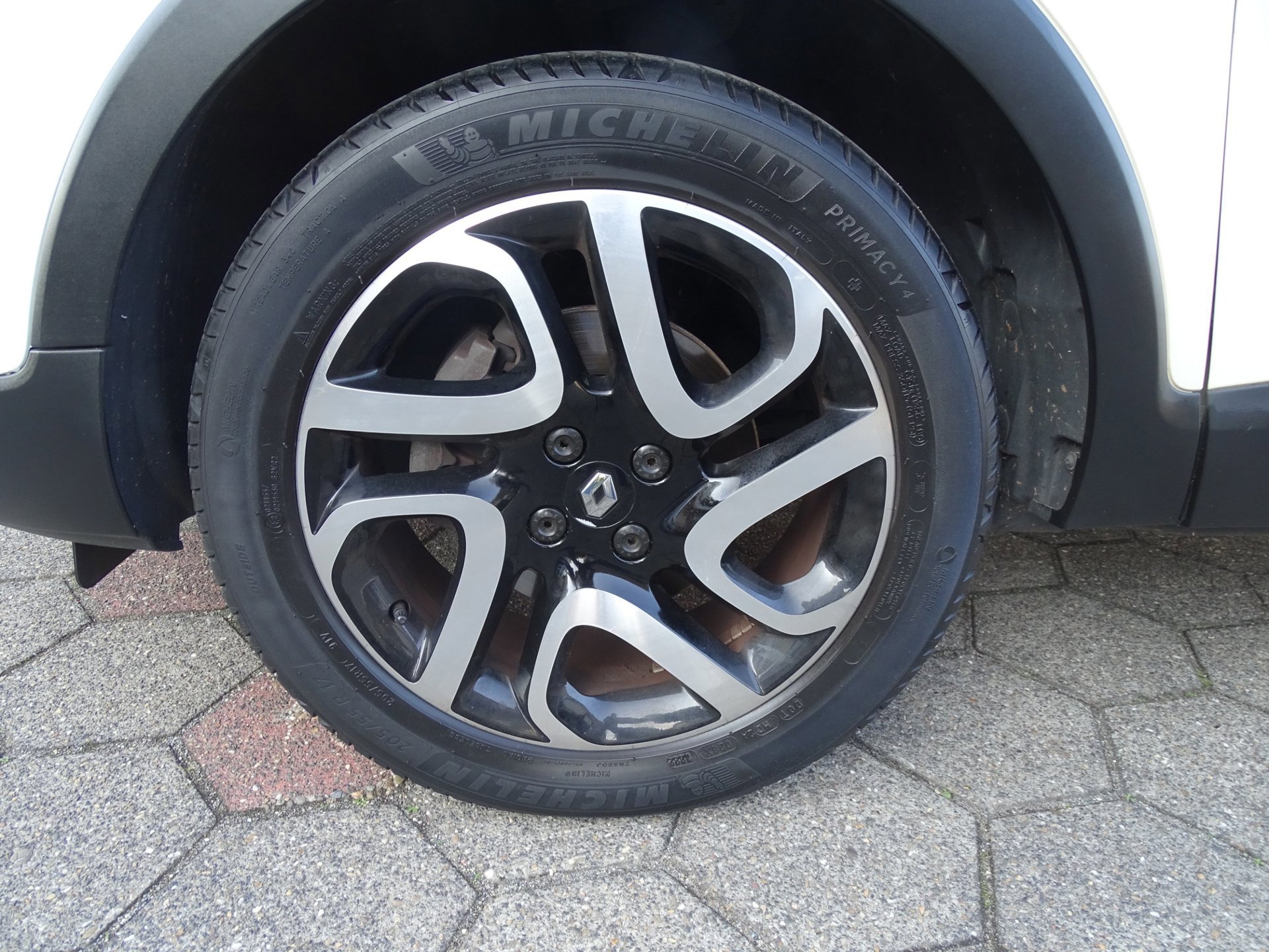 Renault Captur 1.2 TCe Dynamique (2016), foto 19
