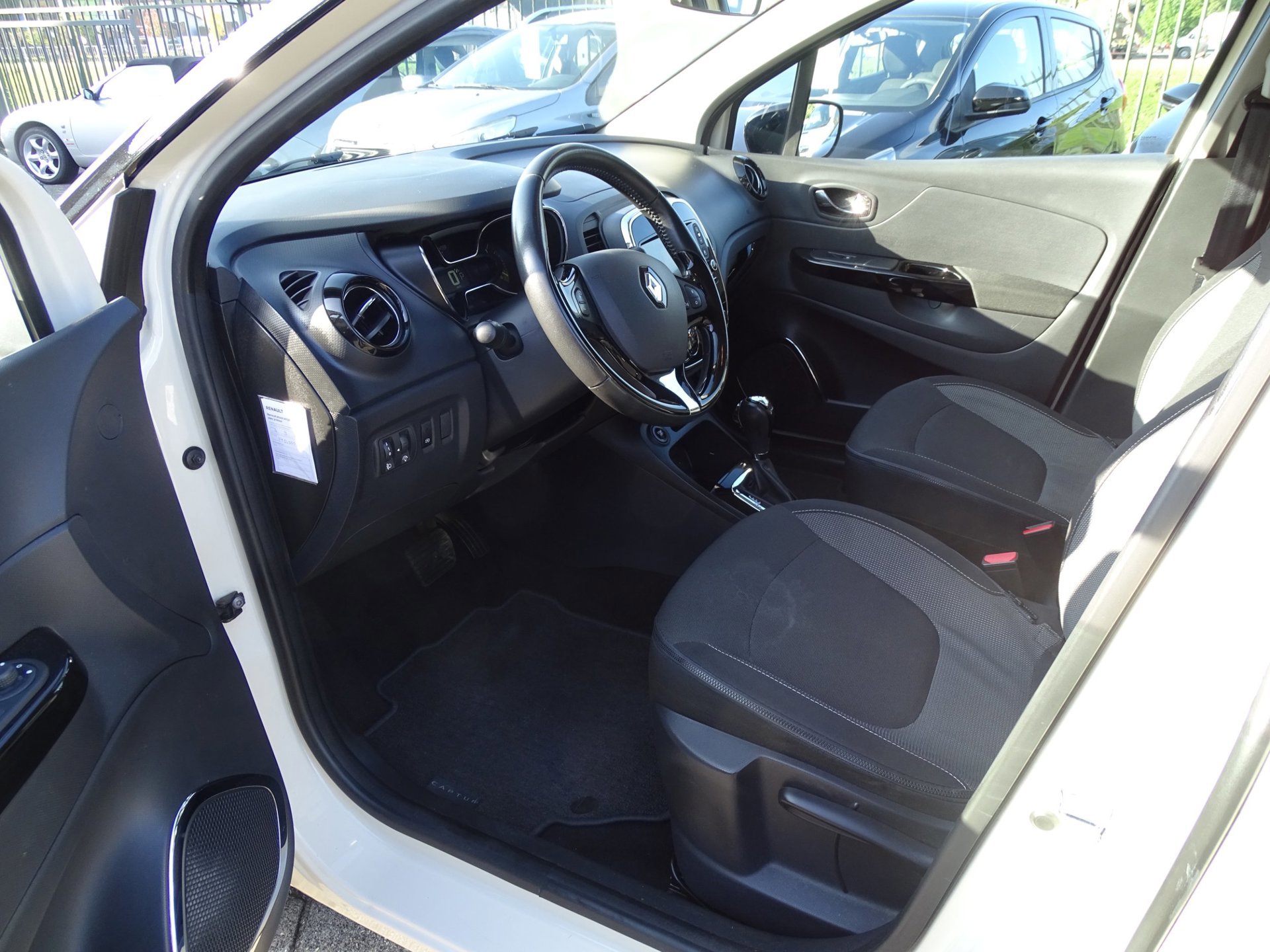 Renault Captur 1.2 TCe Dynamique (2016), foto 7