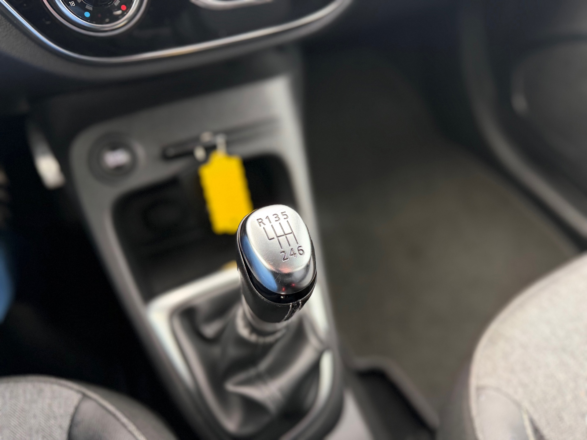 Renault Captur 1.2 TCe Bose (2018), foto 13