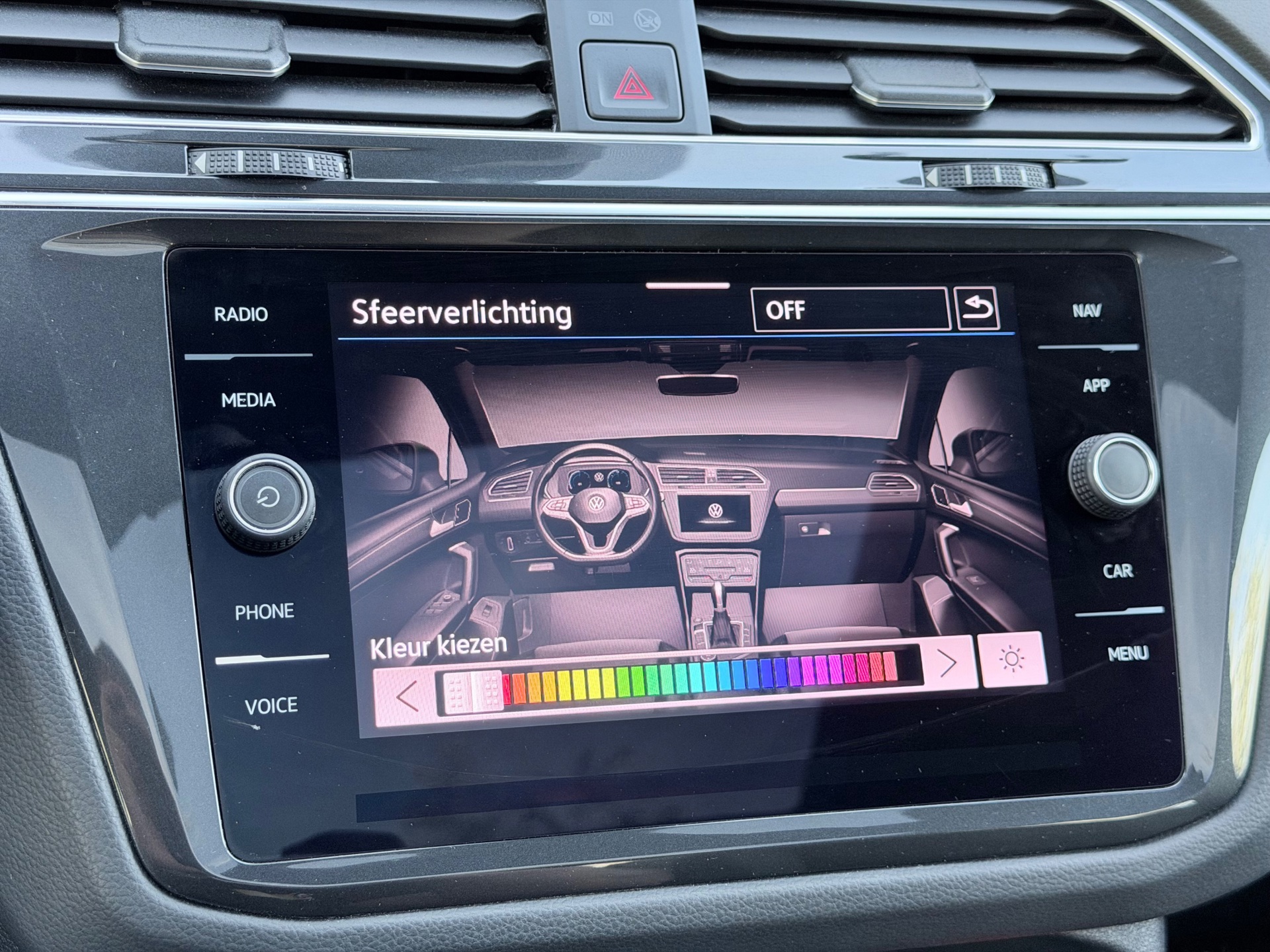Volkswagen Tiguan 1.5 TSI R-Line (2024), foto 21