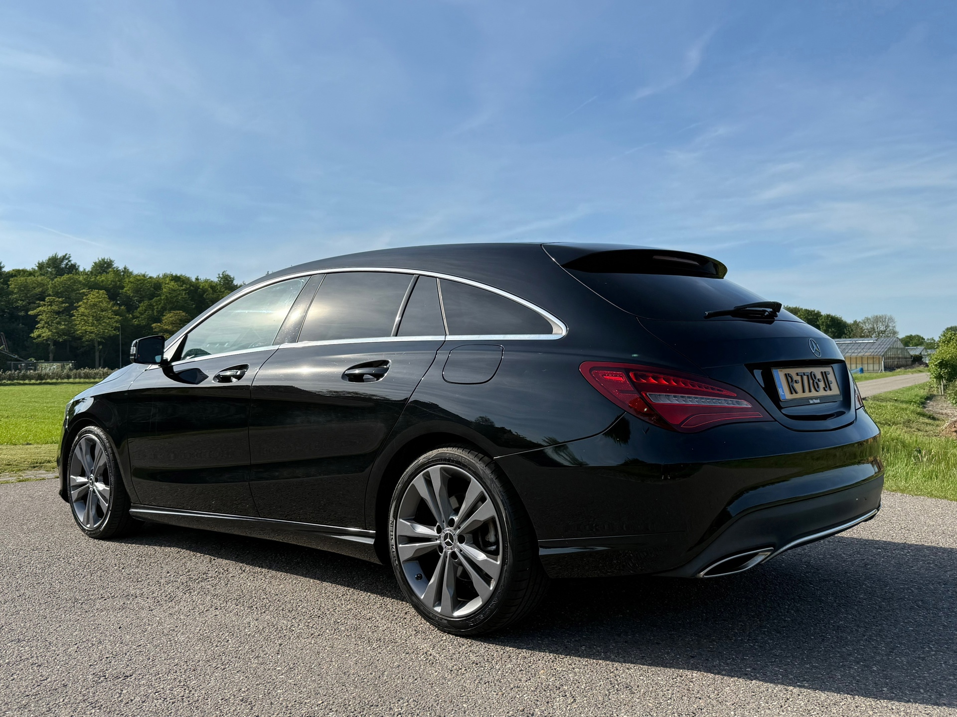 Mercedes-Benz CLA-klasse Shooting Brake 180d Business Solution AMG (2018), foto 3