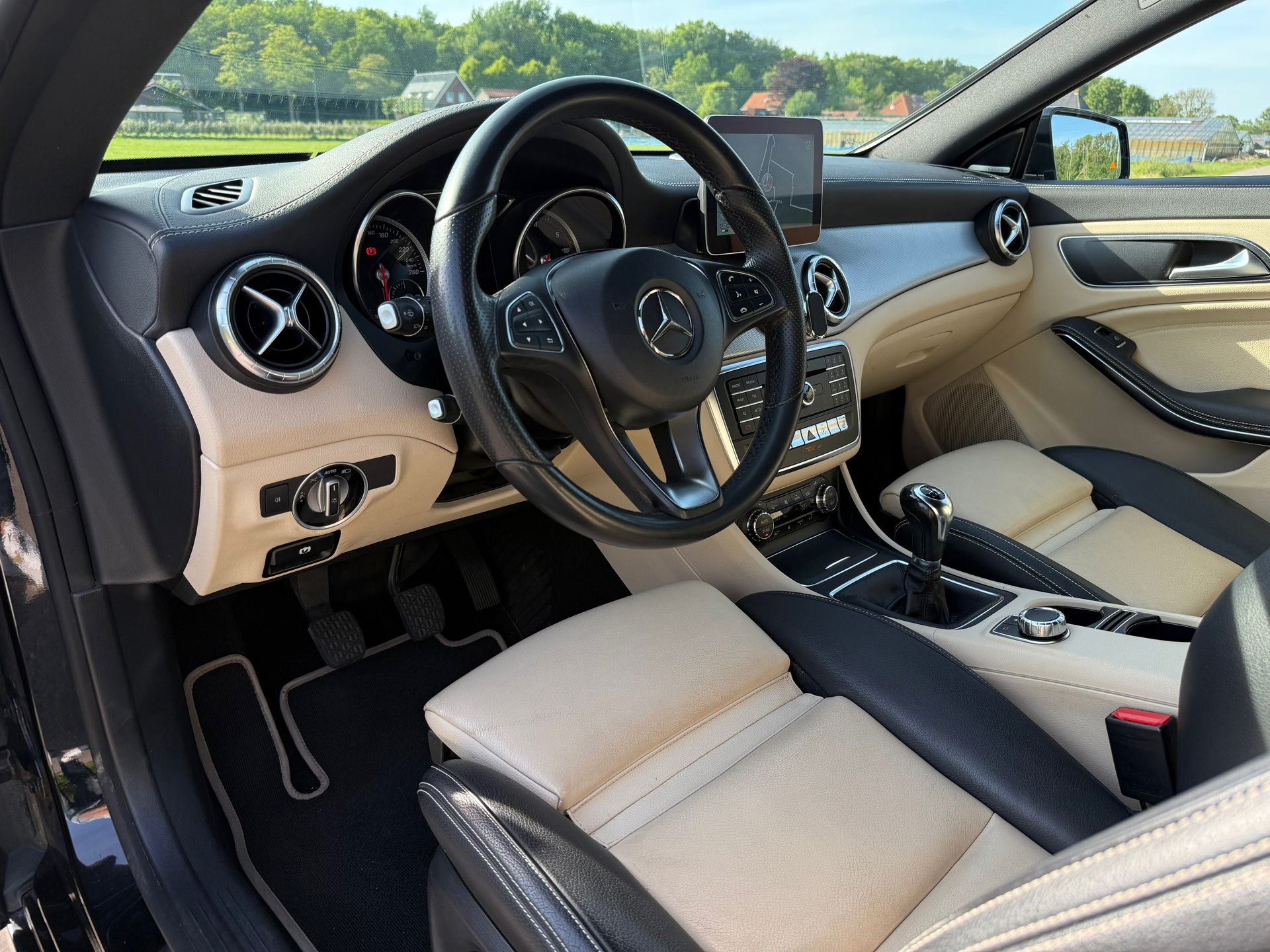 Mercedes-Benz CLA-klasse Shooting Brake 180d Business Solution AMG (2018), foto 4
