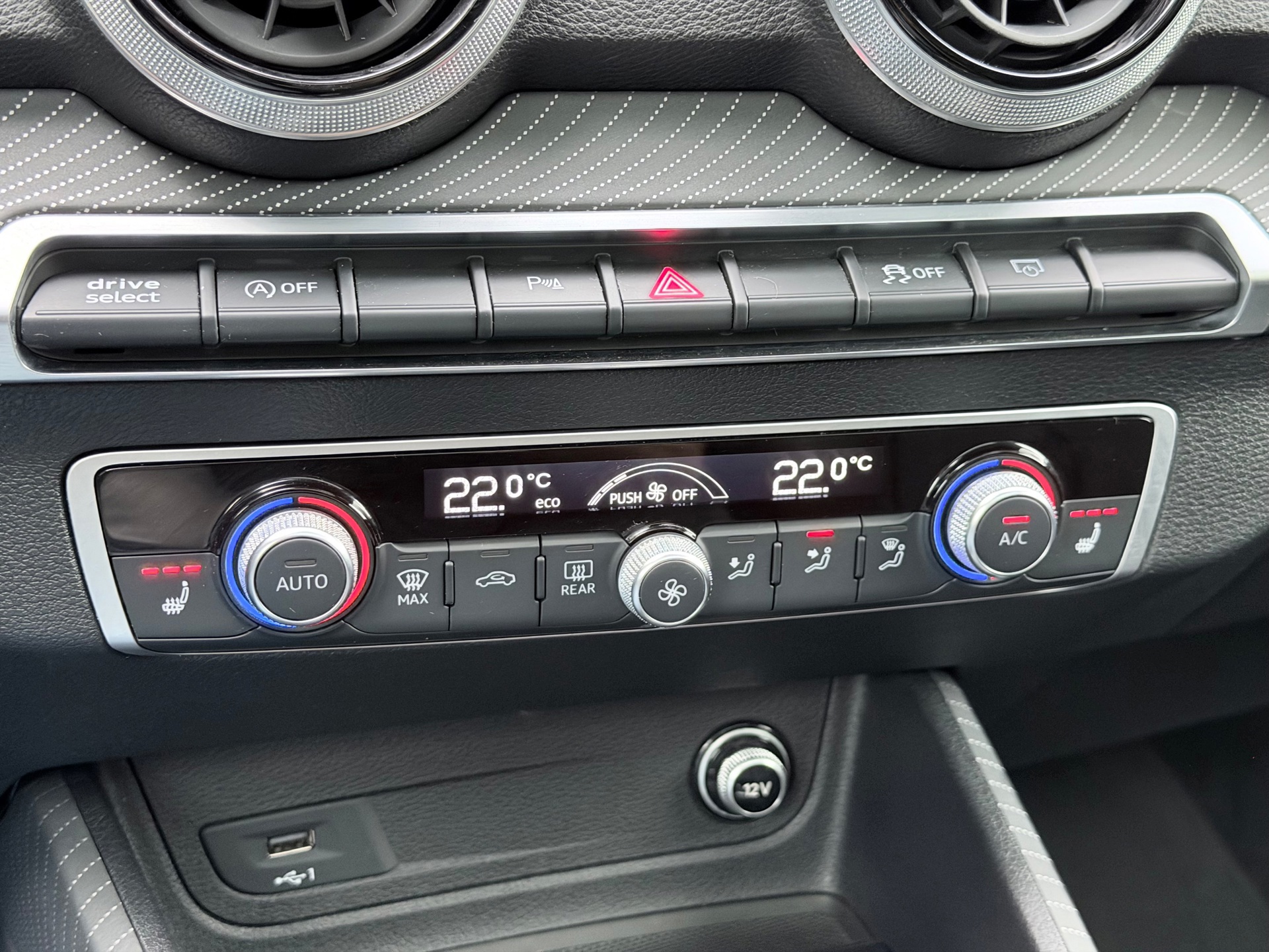 Audi Q2 35 TFSI S Edition (2023), foto 19