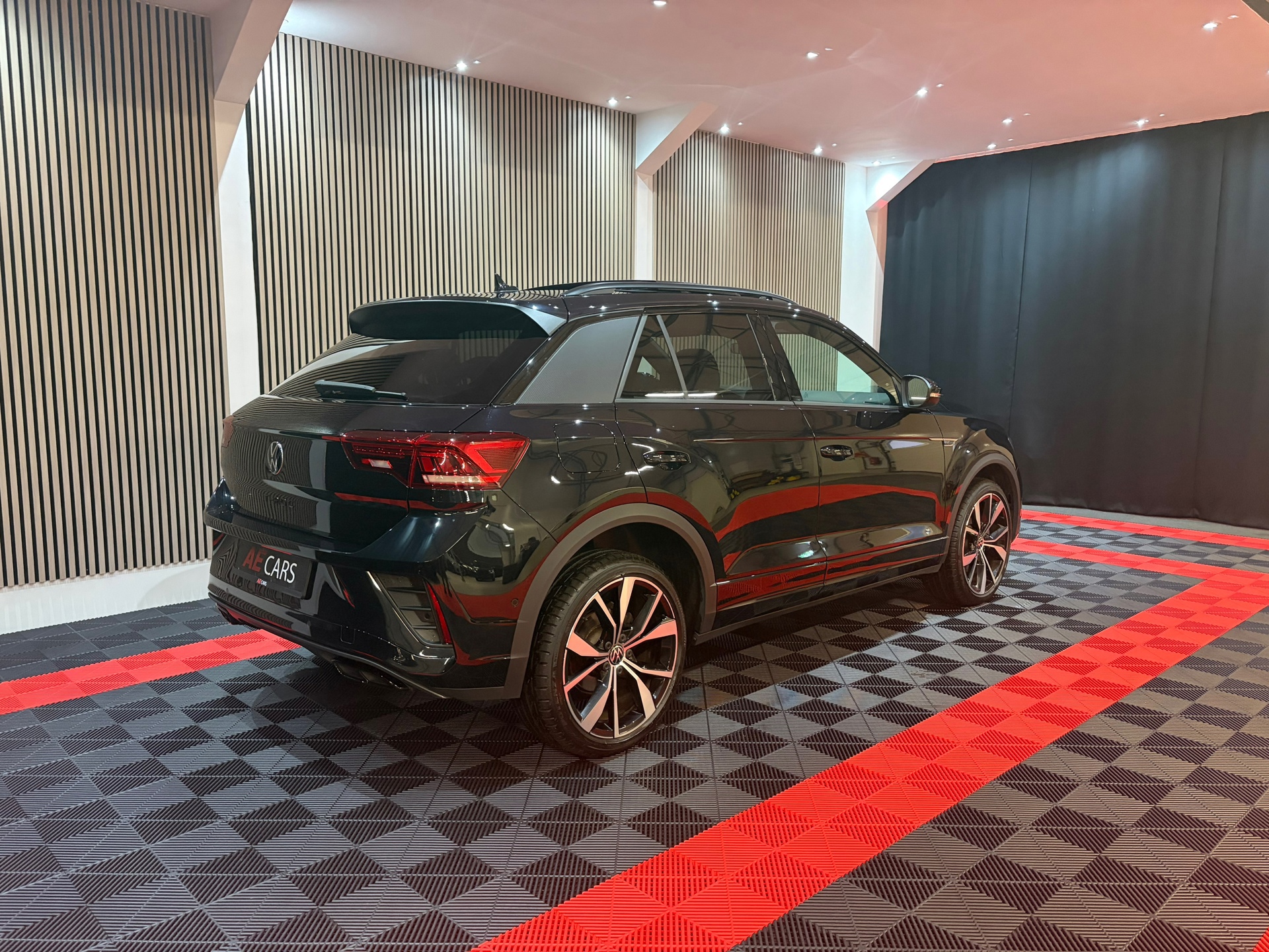 Volkswagen T-Roc 1.5 TSI R-Line Black Pack Edition 2025 (2025), foto 3