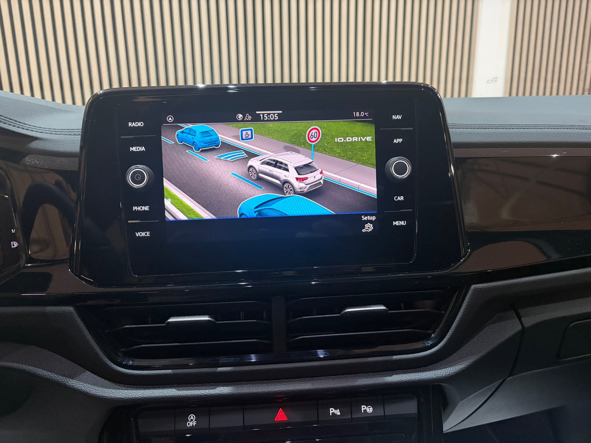 Volkswagen T-Roc 1.5 TSI R-Line Black Pack Edition 2025 (2025), foto 21