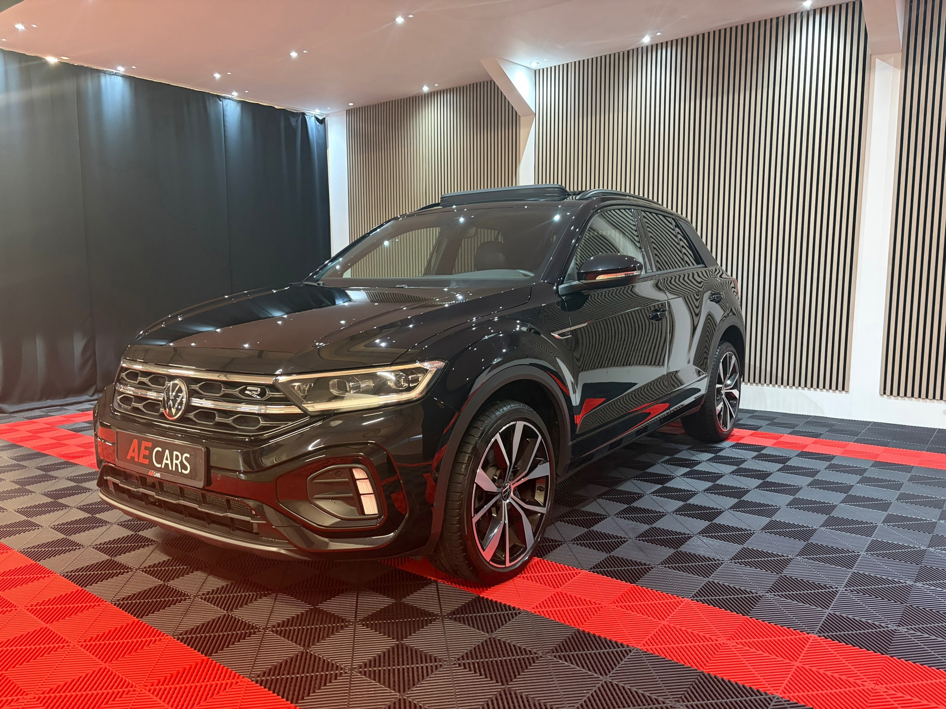 Volkswagen T-Roc 1.5 TSI R-Line Black Pack Edition 2025 (2025), foto 8