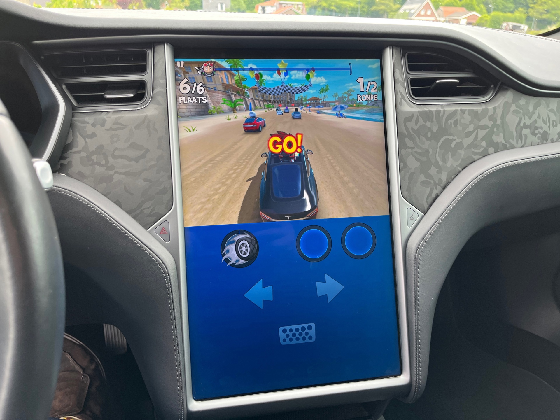 Tesla Model S 100D (2018), foto 24