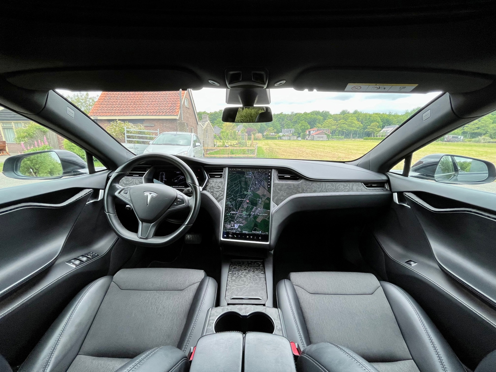 Tesla Model S 100D (2018), foto 30