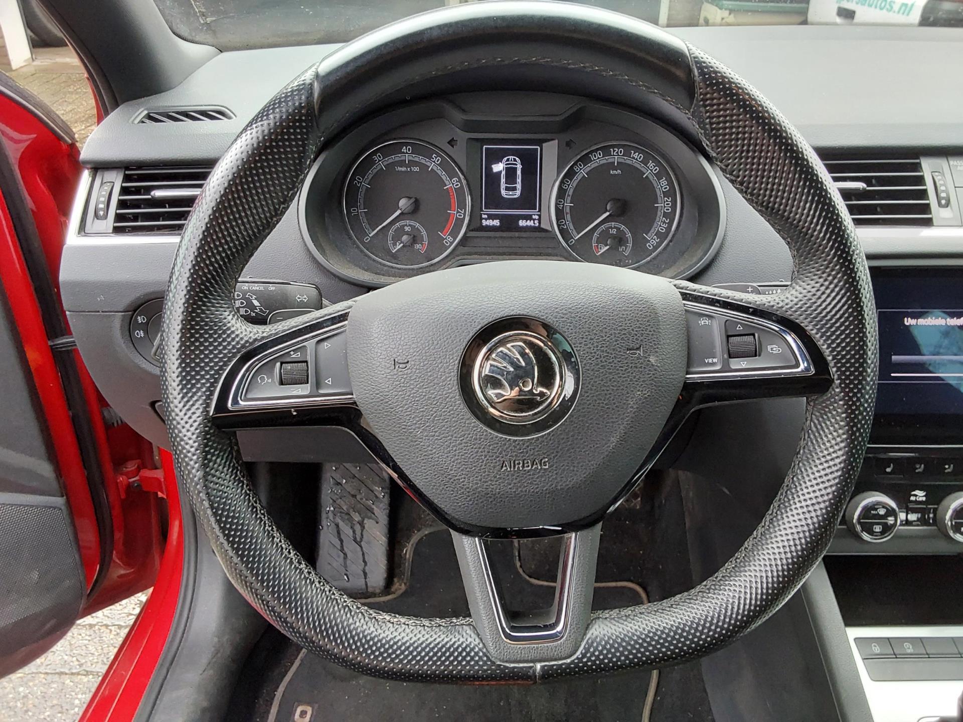 Skoda Octavia Combi 1.5 TSI Greentech Sport Business (2019), foto 17
