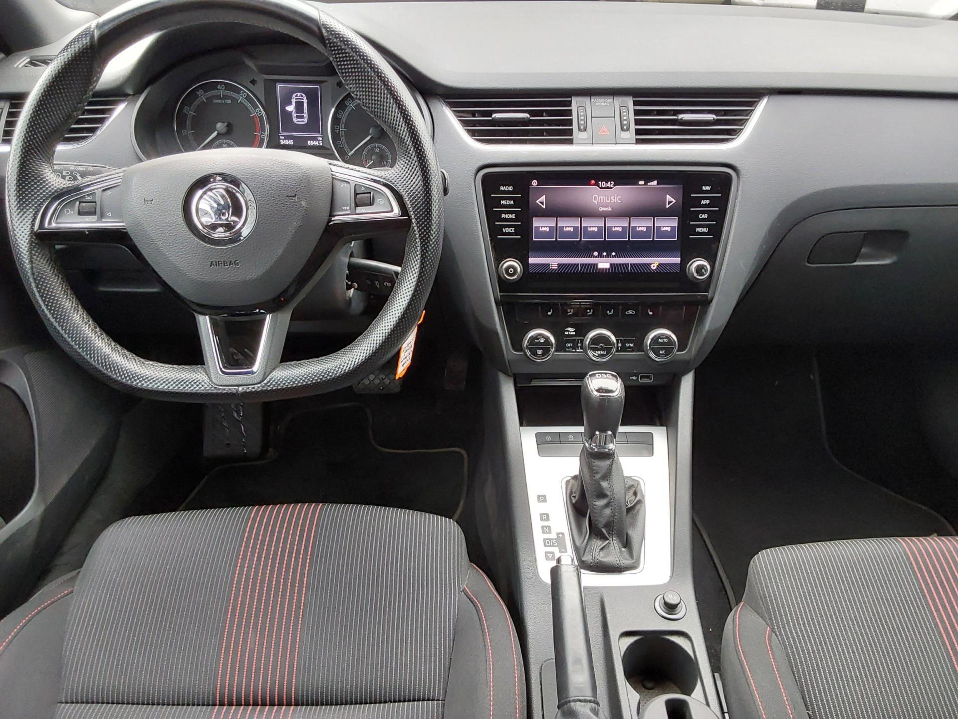 Skoda Octavia Combi 1.5 TSI Greentech Sport Business (2019), foto 8