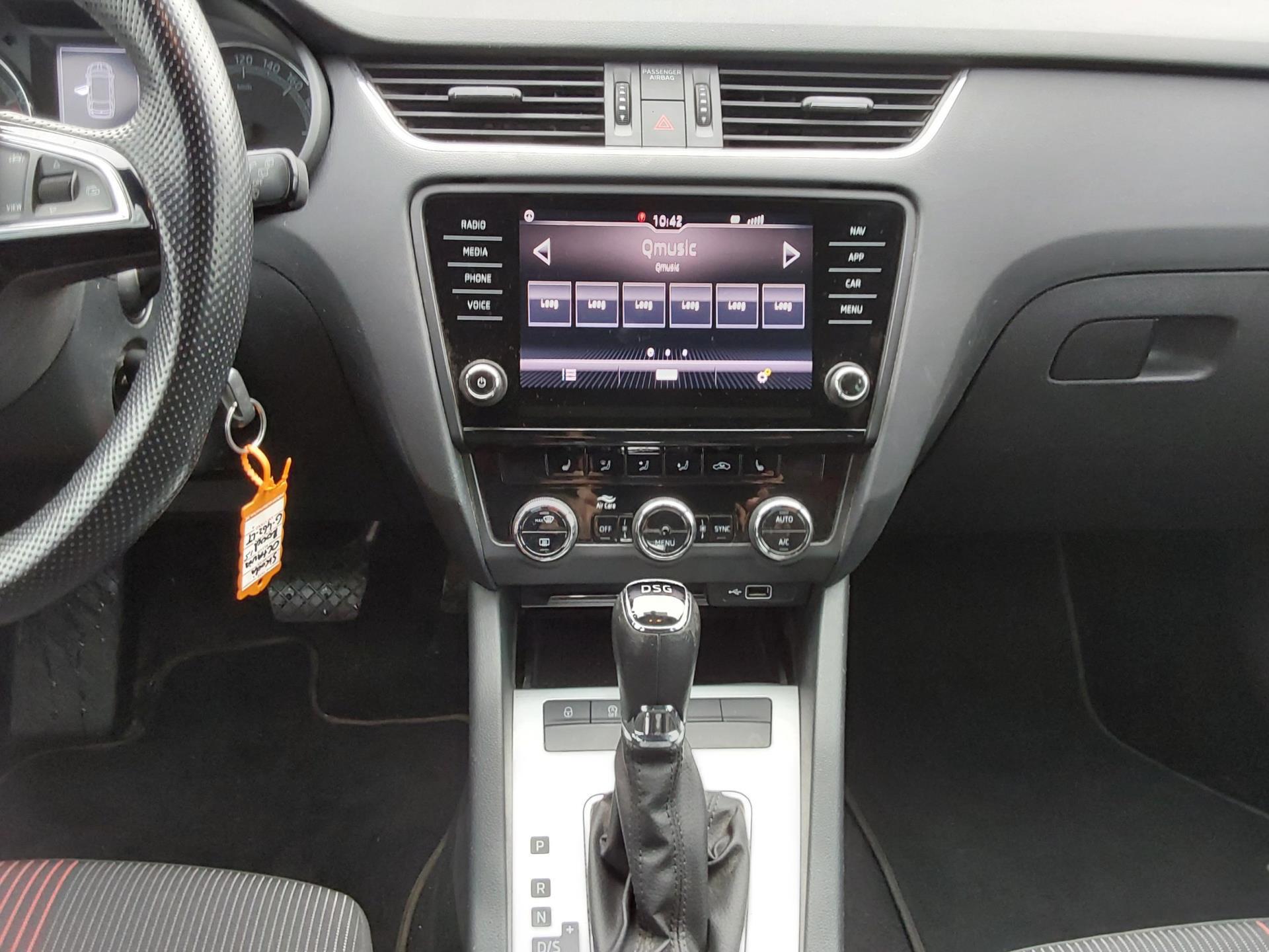 Skoda Octavia Combi 1.5 TSI Greentech Sport Business (2019), foto 10