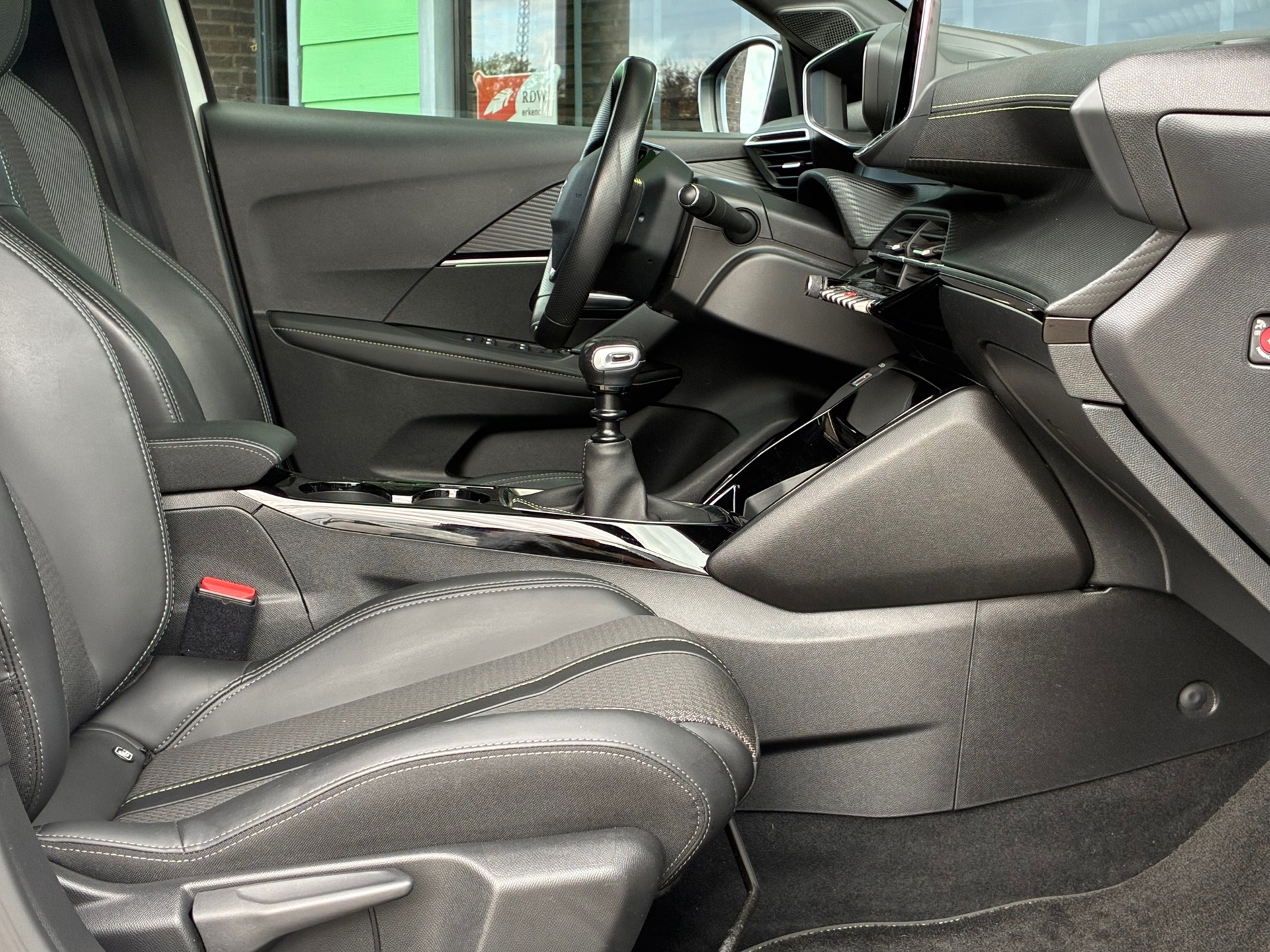 Peugeot 208 1.2 PureTech GT-Line (2020), foto 13