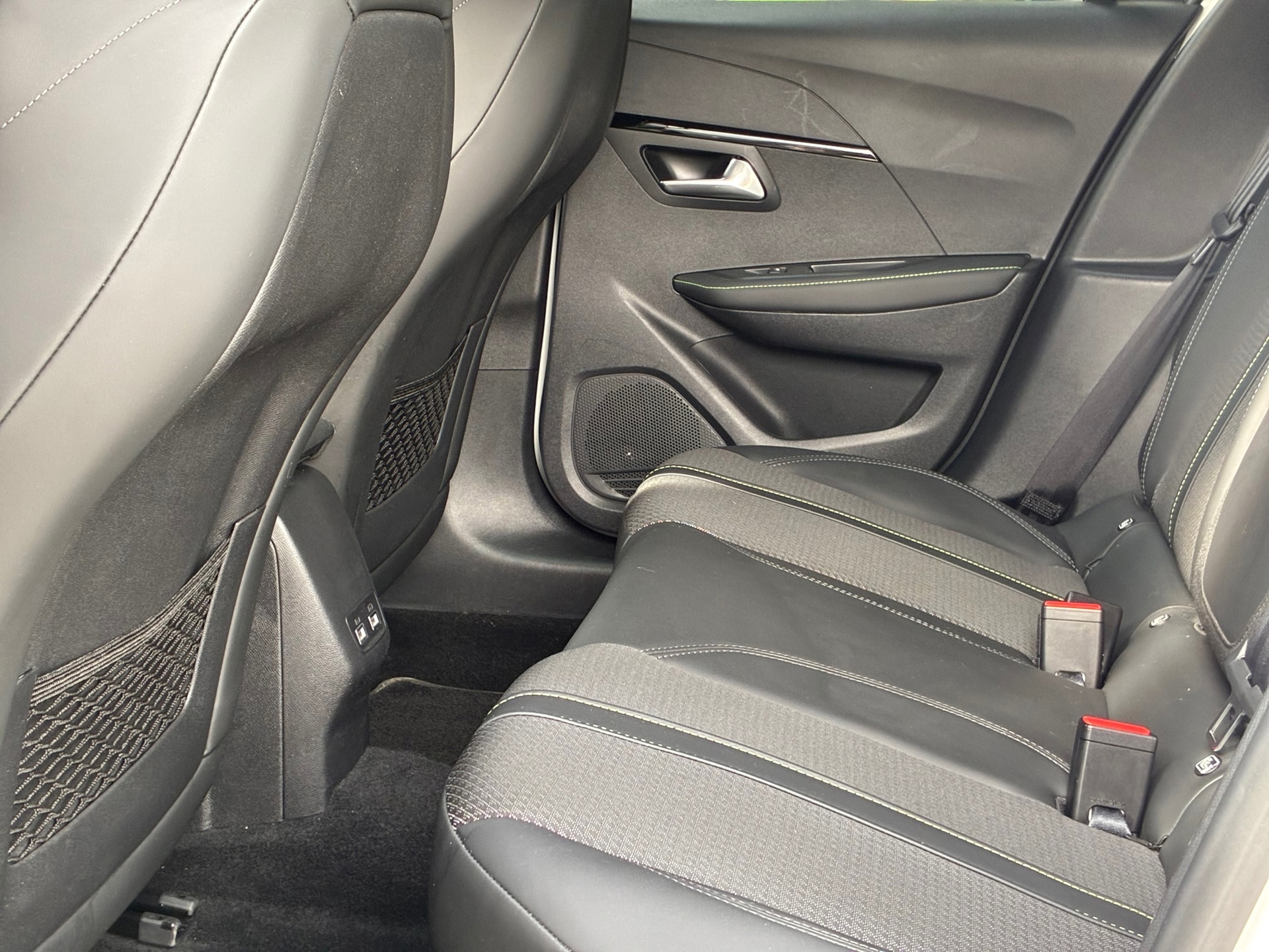 Peugeot 208 1.2 PureTech GT-Line (2020), foto 14