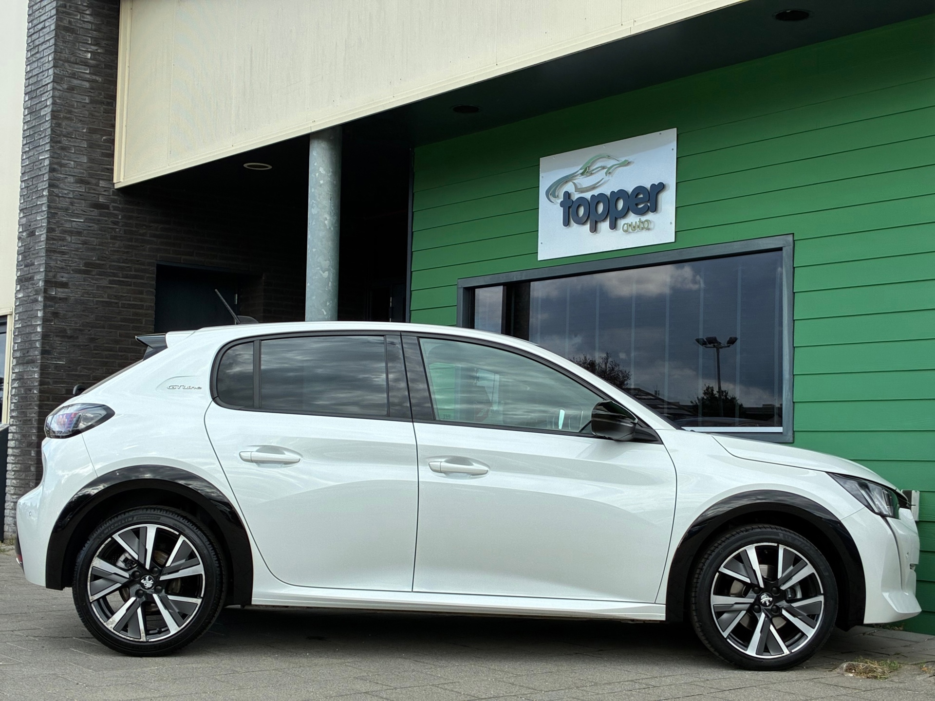 Peugeot 208 1.2 PureTech GT-Line (2020), foto 7
