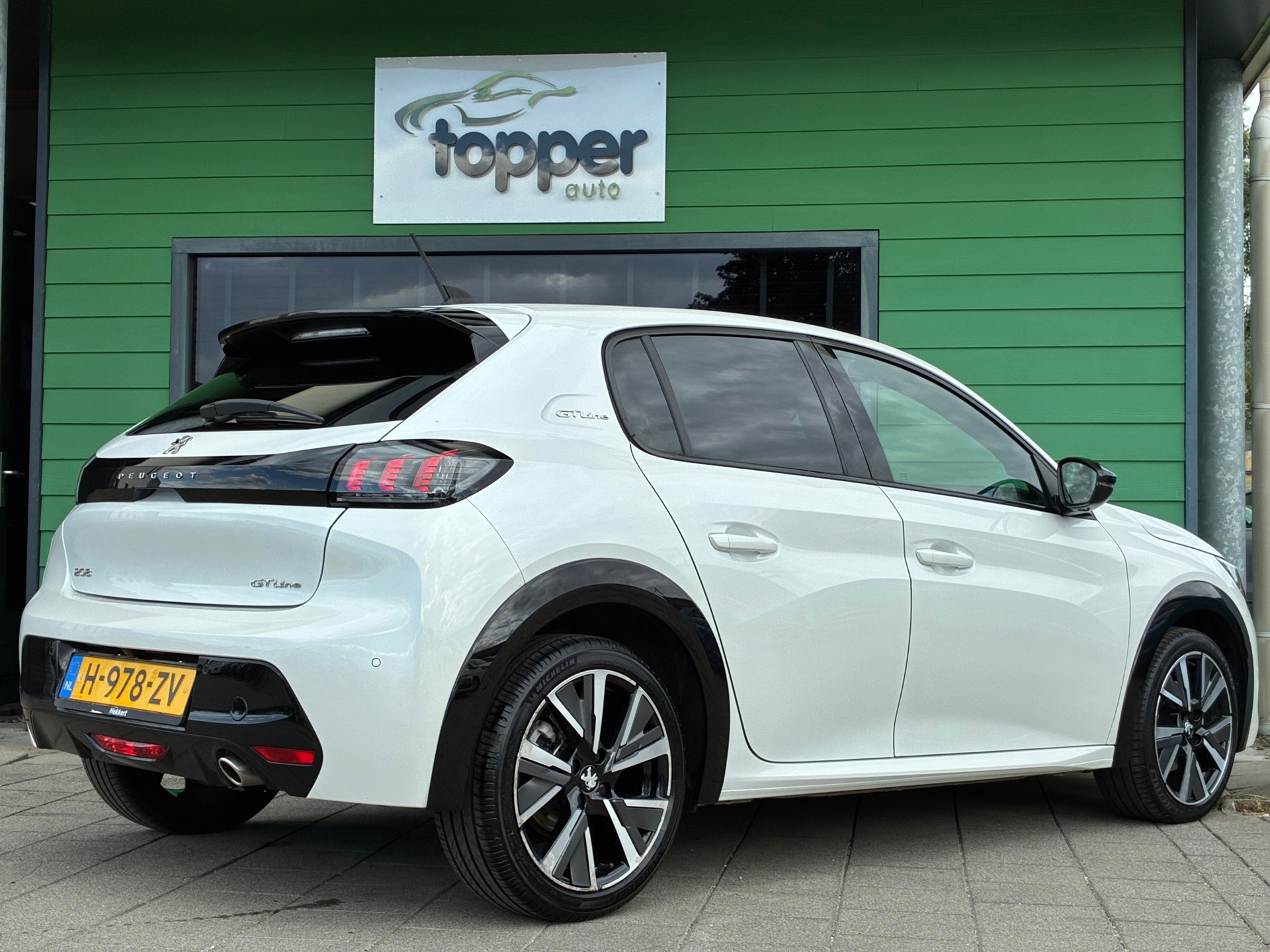 Peugeot 208 1.2 PureTech GT-Line (2020), foto 8