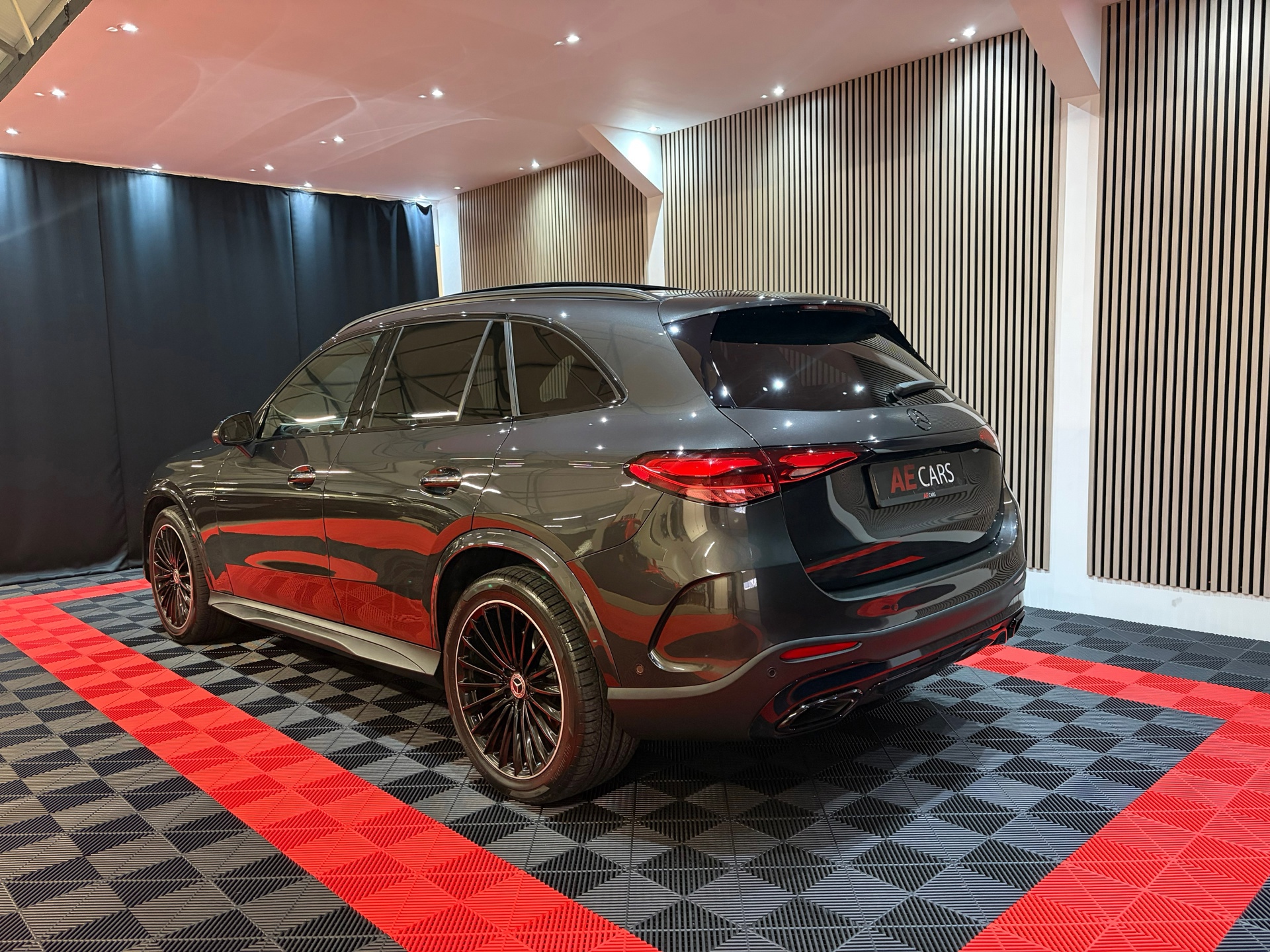 Mercedes-Benz GLC-klasse 300 4MATIC AMG Line (2023), foto 12