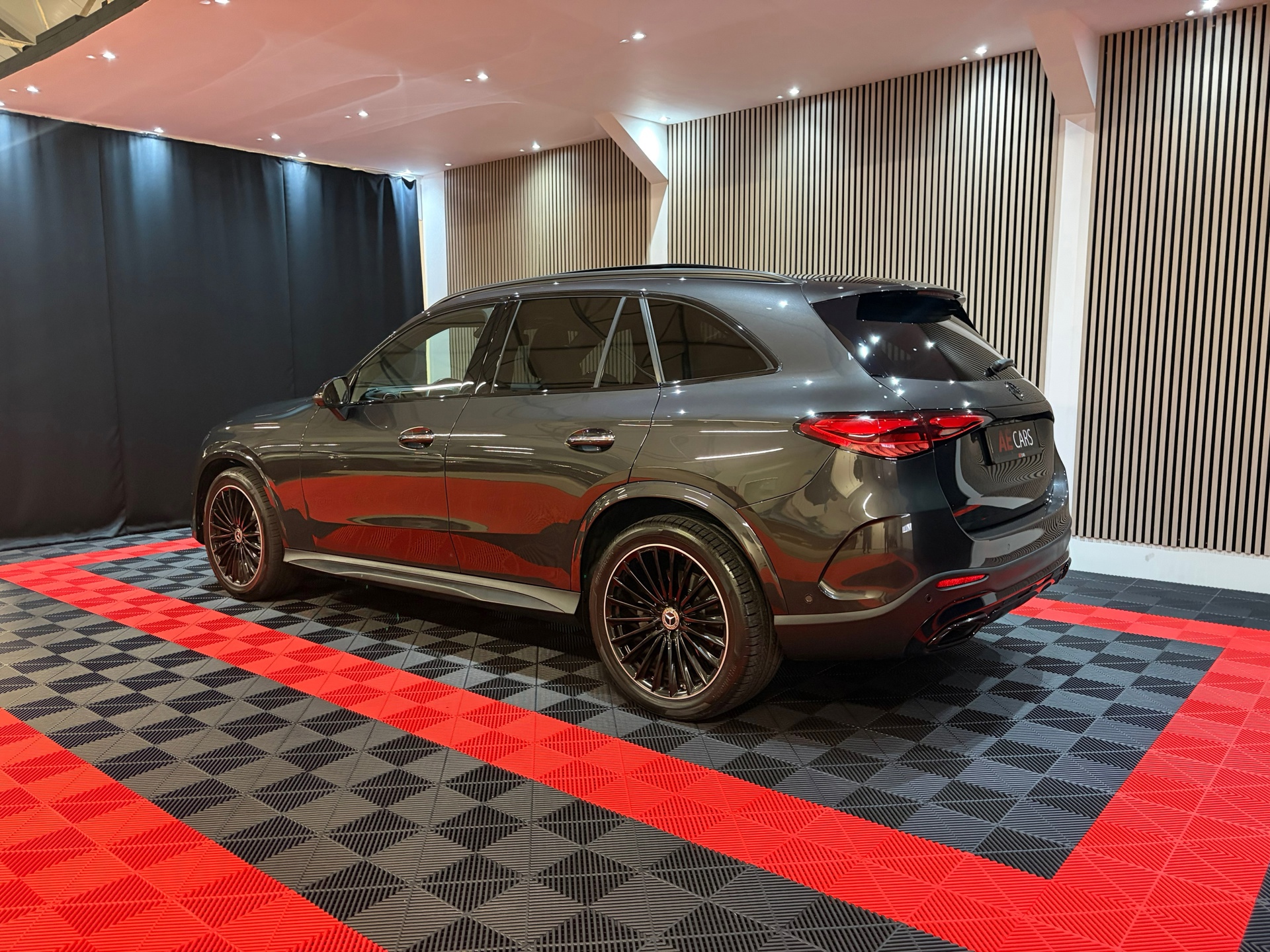 Mercedes-Benz GLC-klasse 300 4MATIC AMG Line (2023), foto 13