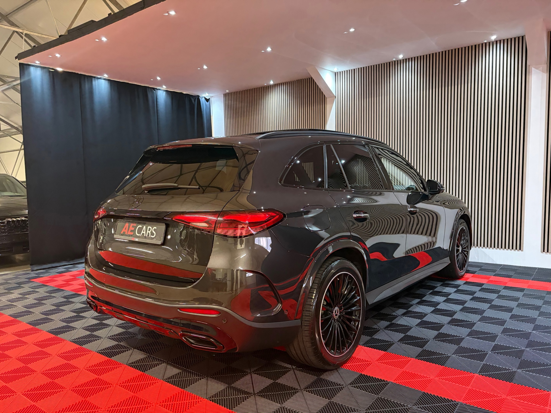 Mercedes-Benz GLC-klasse 300 4MATIC AMG Line (2023), foto 15