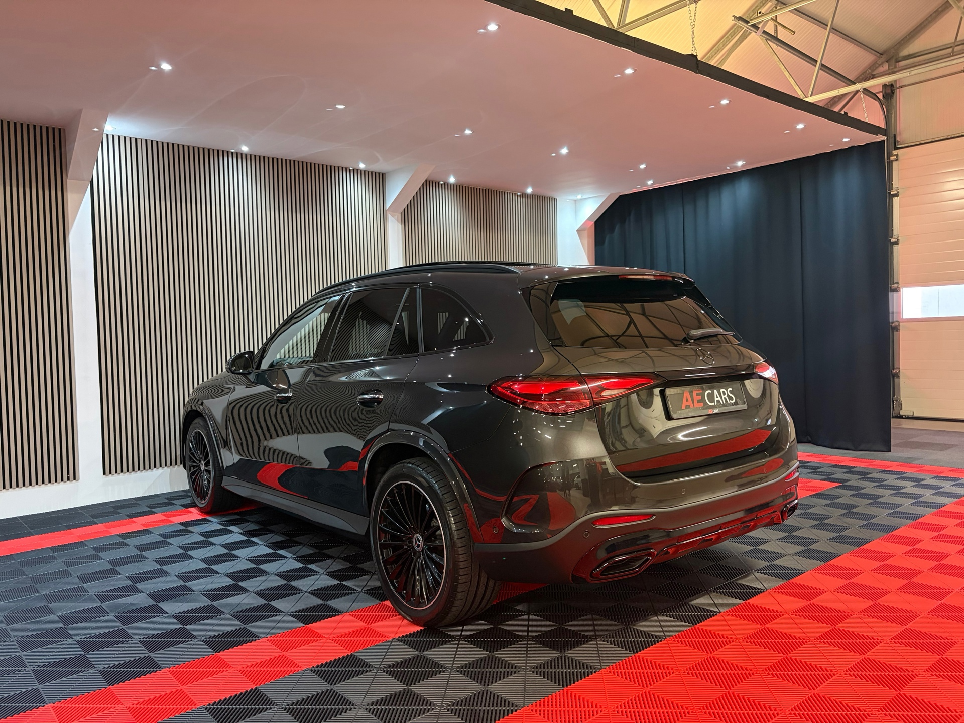 Mercedes-Benz GLC-klasse 300 4MATIC AMG Line (2023), foto 16