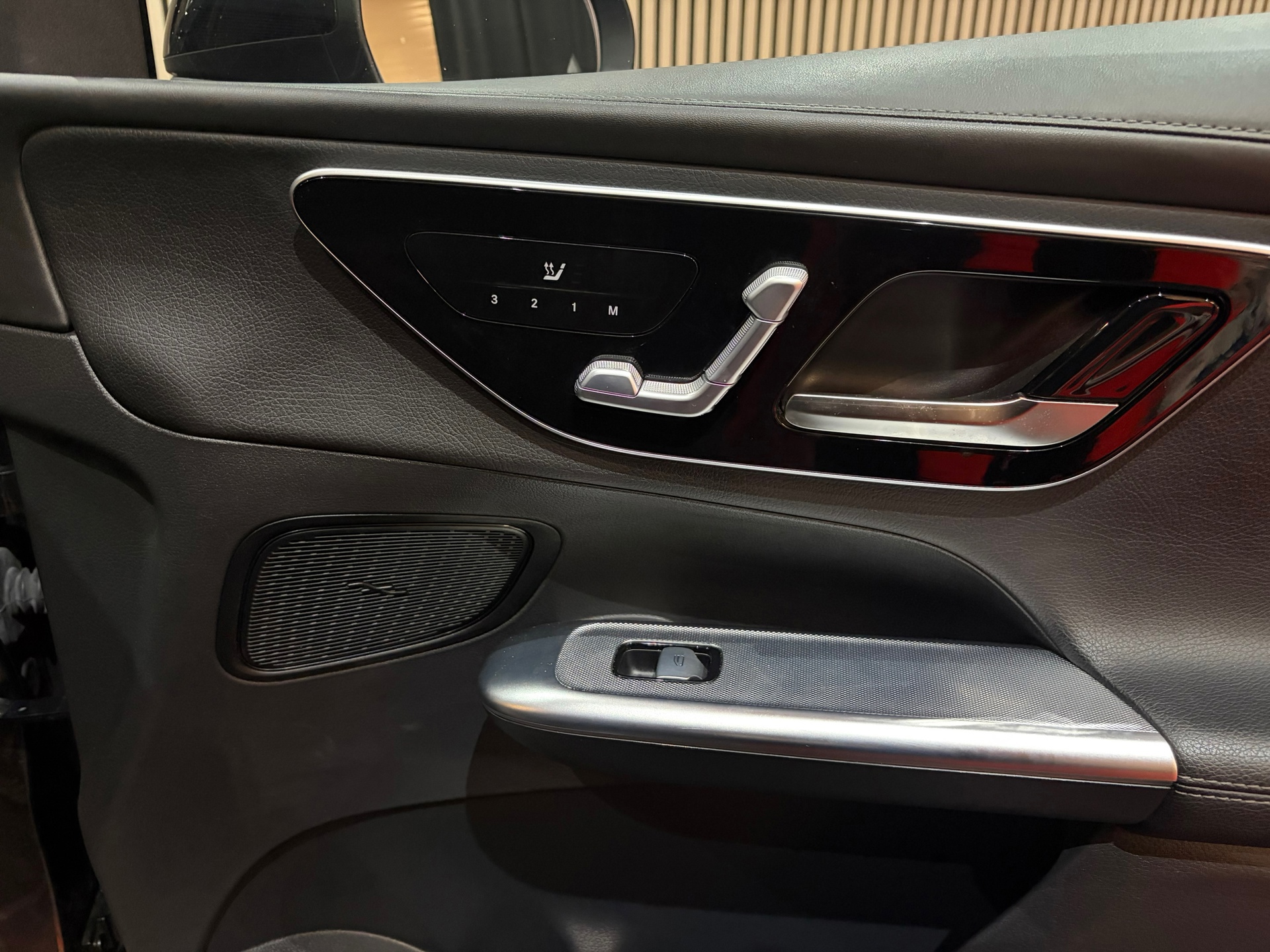 Mercedes-Benz GLC-klasse 300 4MATIC AMG Line (2023), foto 22