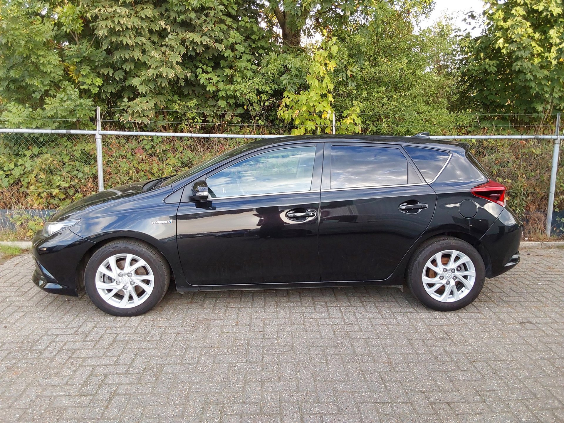 Toyota Auris 1.8 Hybrid Dynamic (2018), foto 2