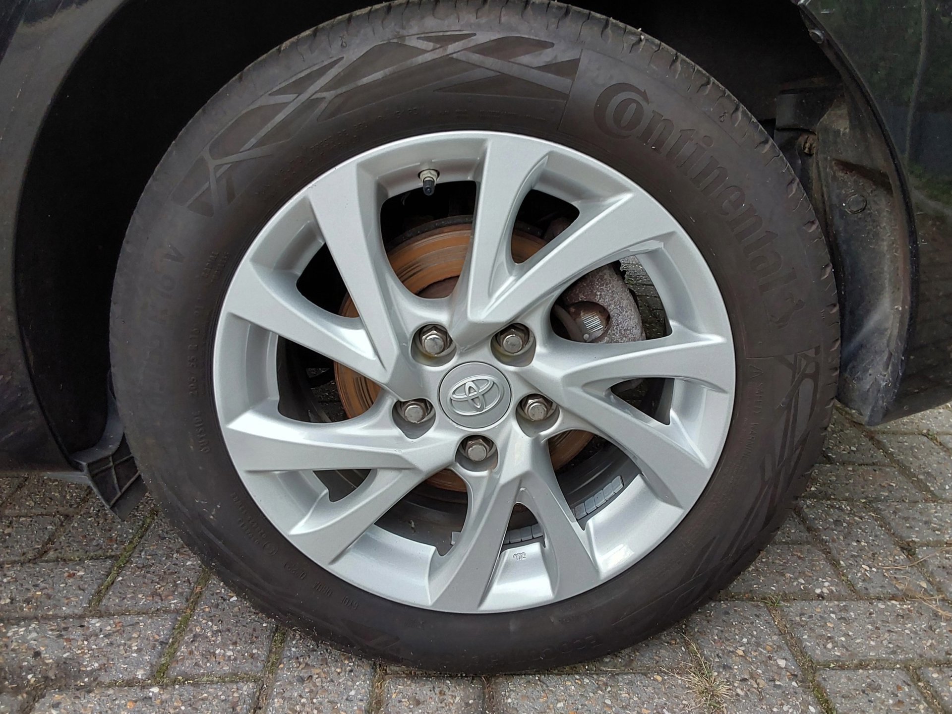 Toyota Auris 1.8 Hybrid Dynamic (2018), foto 18