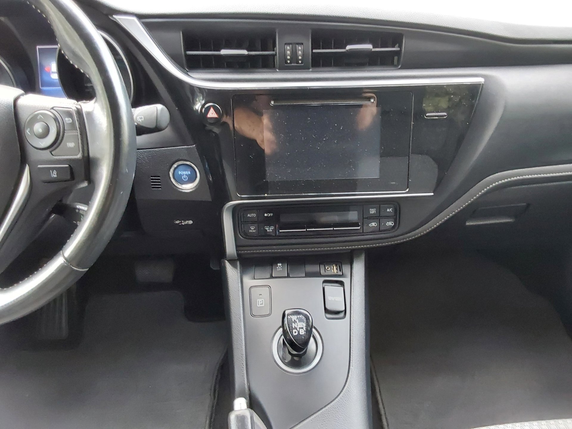 Toyota Auris 1.8 Hybrid Dynamic (2018), foto 10