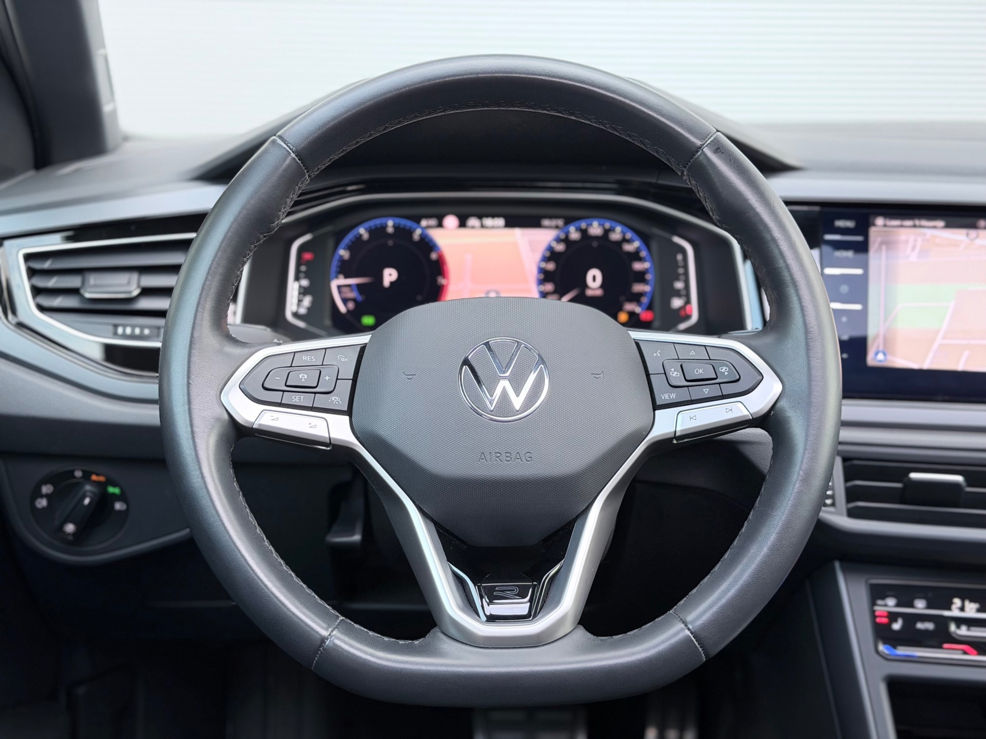 Volkswagen Polo 1.0 TSI R-Line (2022), foto 13