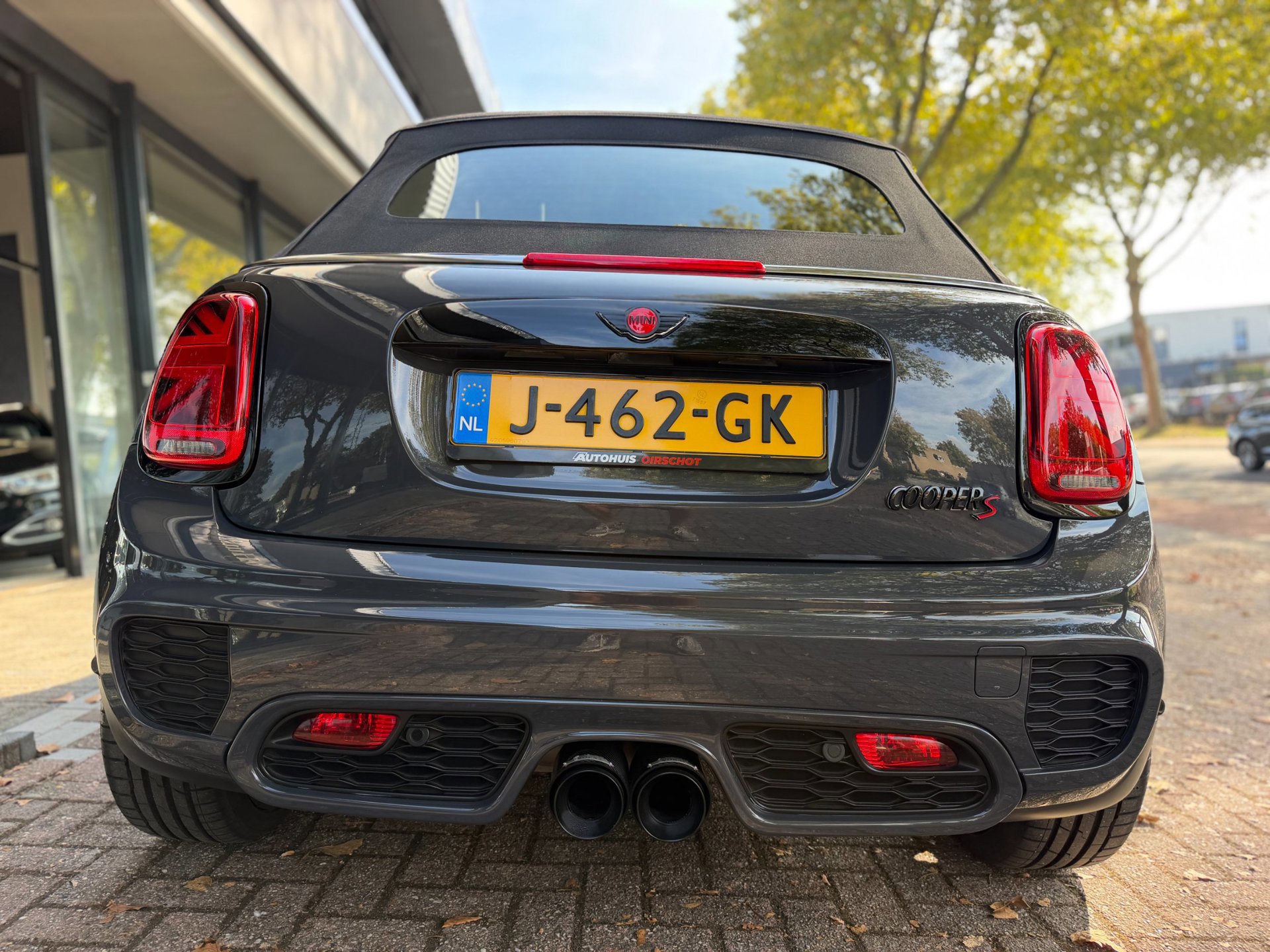 Mini Cabrio 2.0 Cooper S Chili Serious Business JCW (2017), foto 17