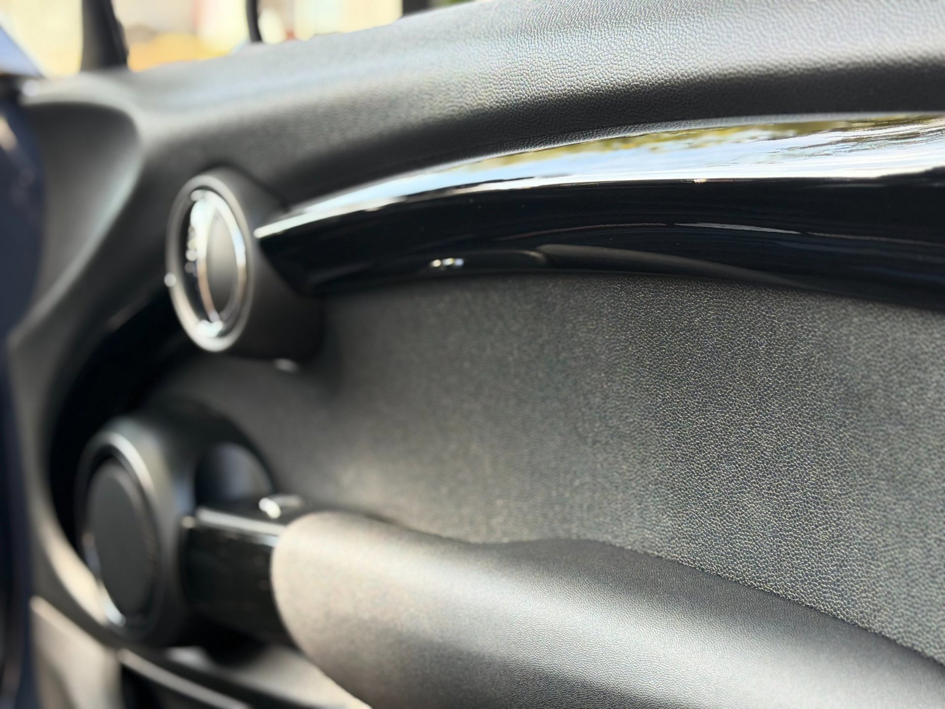 Mini Cabrio 2.0 Cooper S Chili Serious Business JCW (2017), foto 26