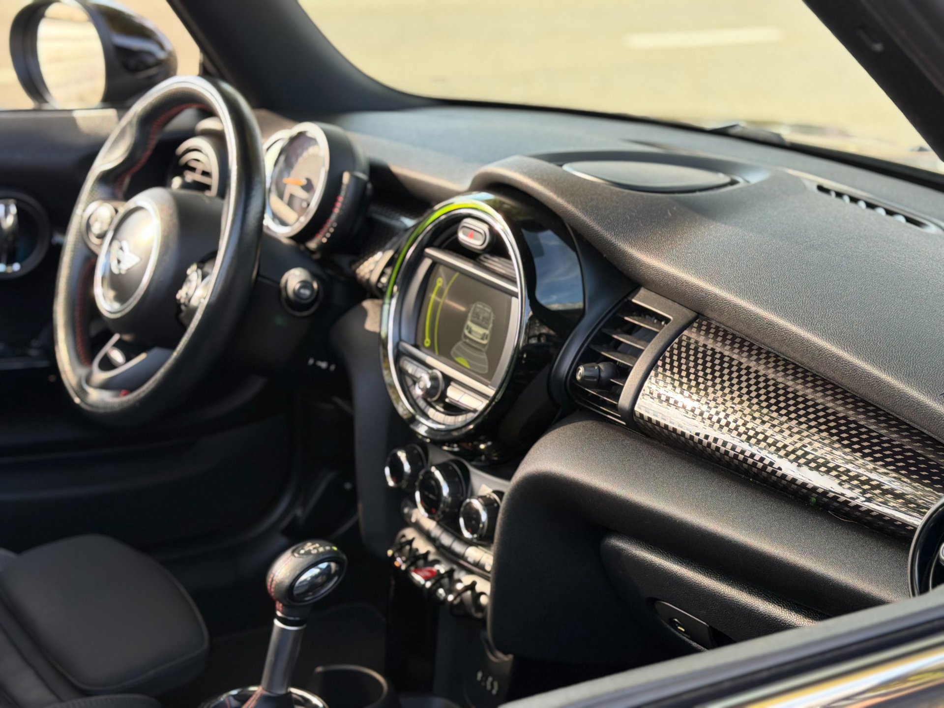 Mini Cabrio 2.0 Cooper S Chili Serious Business JCW (2017), foto 27