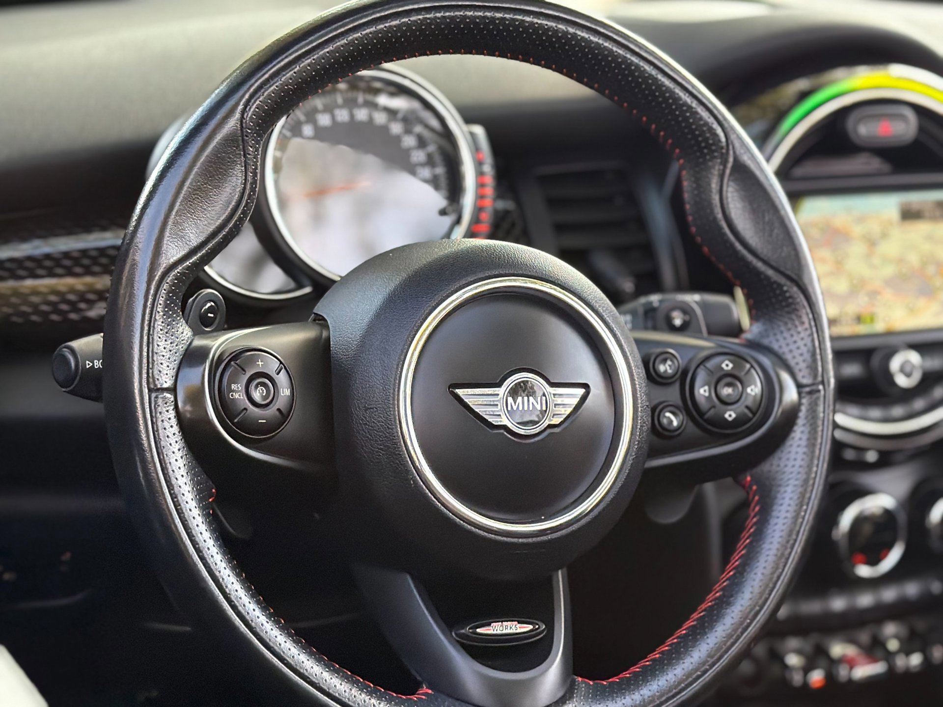 Mini Cabrio 2.0 Cooper S Chili Serious Business JCW (2017), foto 9