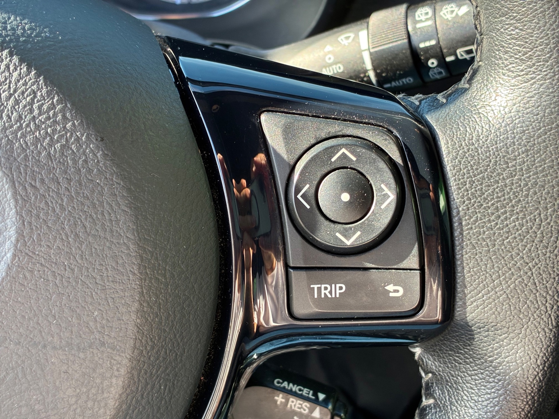 Toyota Yaris 1.5 Hybrid Bi-Tone (2018), foto 21