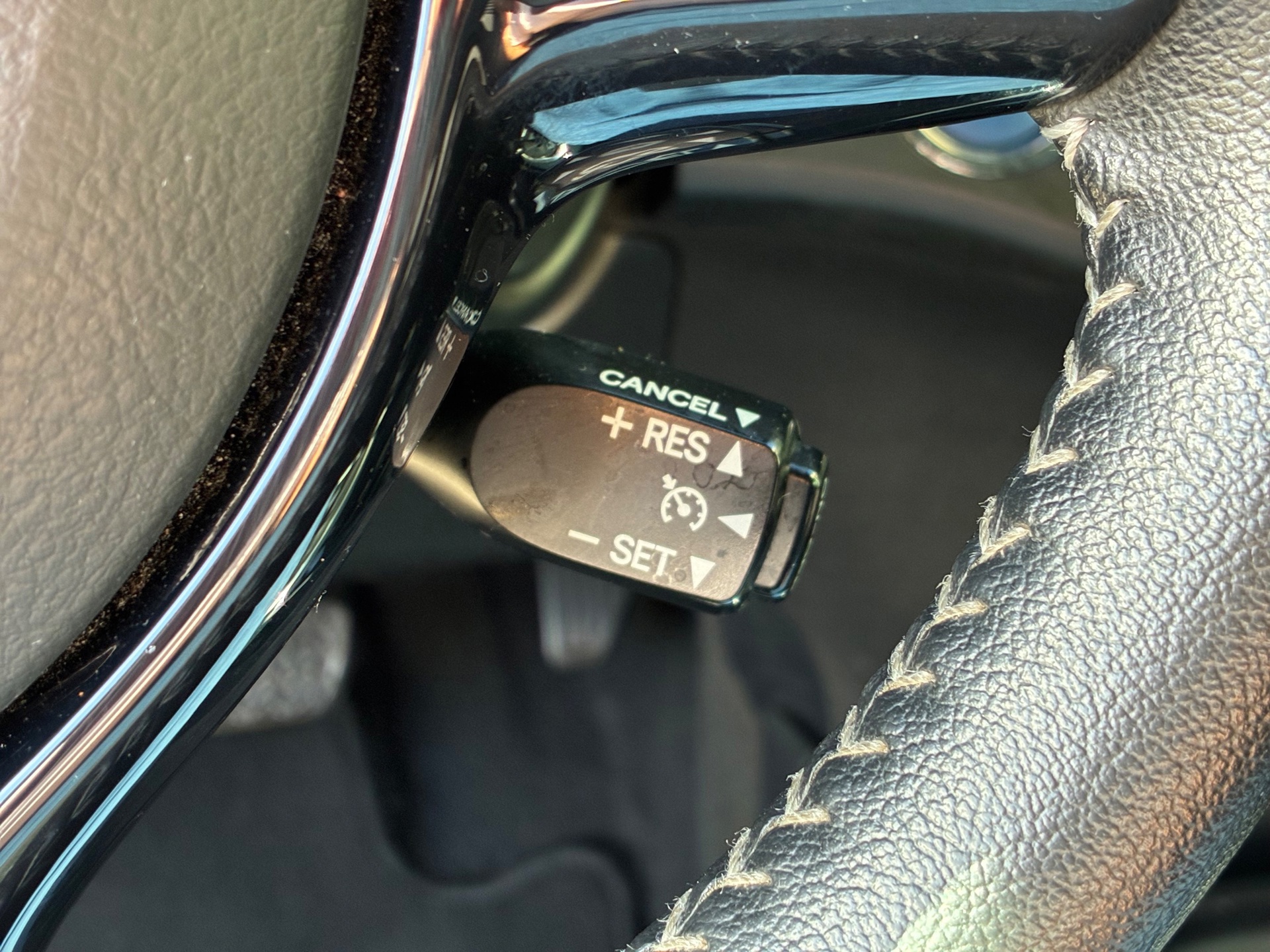 Toyota Yaris 1.5 Hybrid Bi-Tone (2018), foto 26