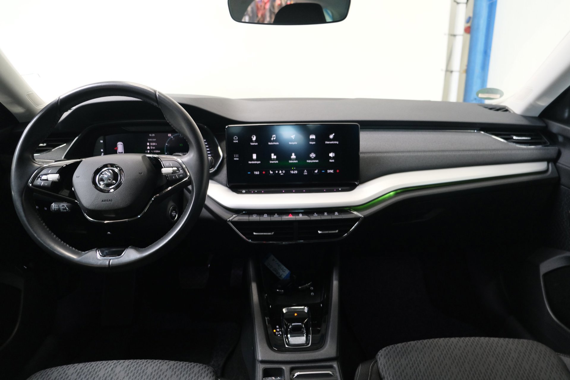 Skoda Octavia Combi 1.0 e-TSI Business Edition (2023), foto 15