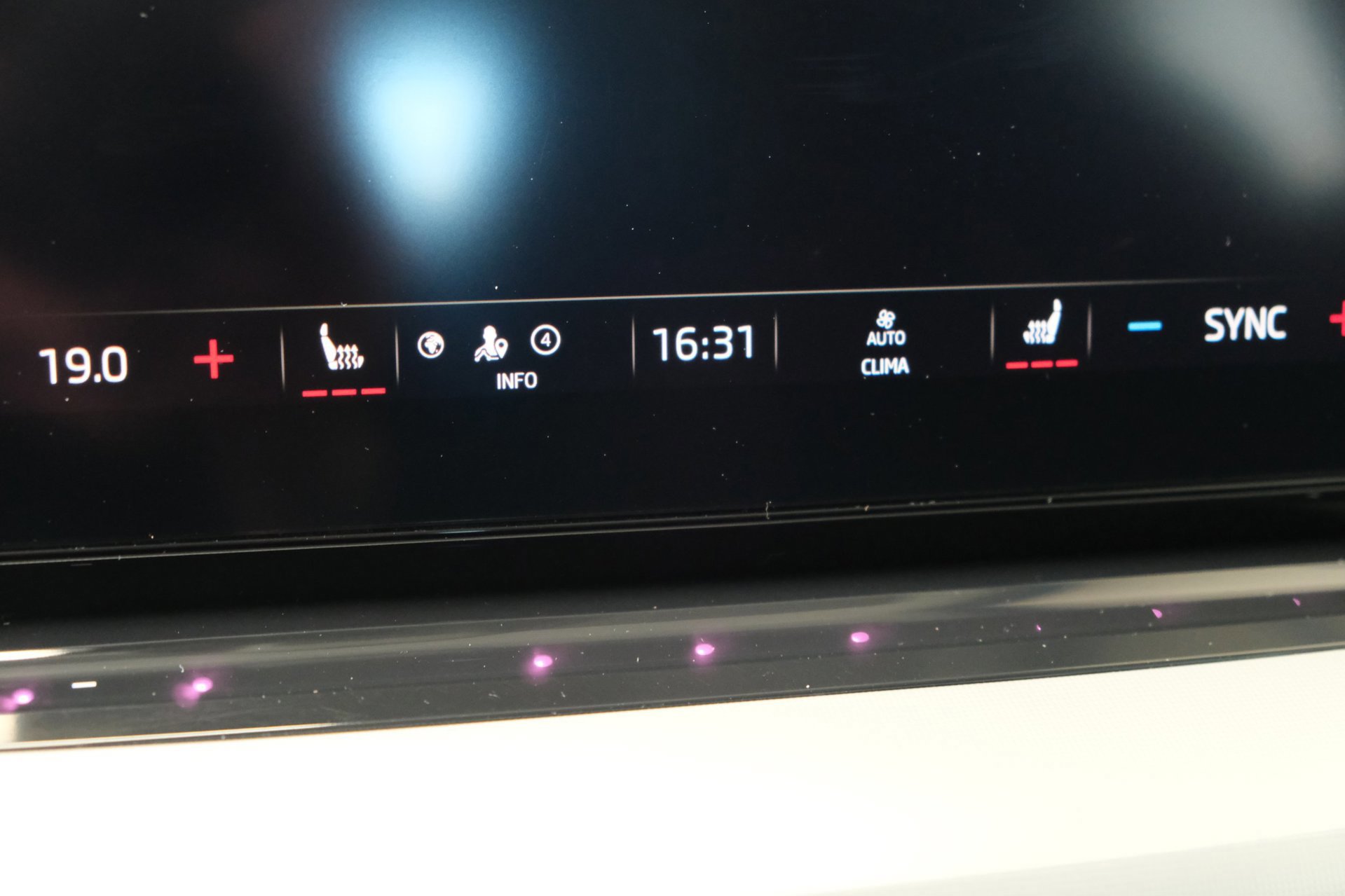 Skoda Octavia Combi 1.0 e-TSI Business Edition (2023), foto 22