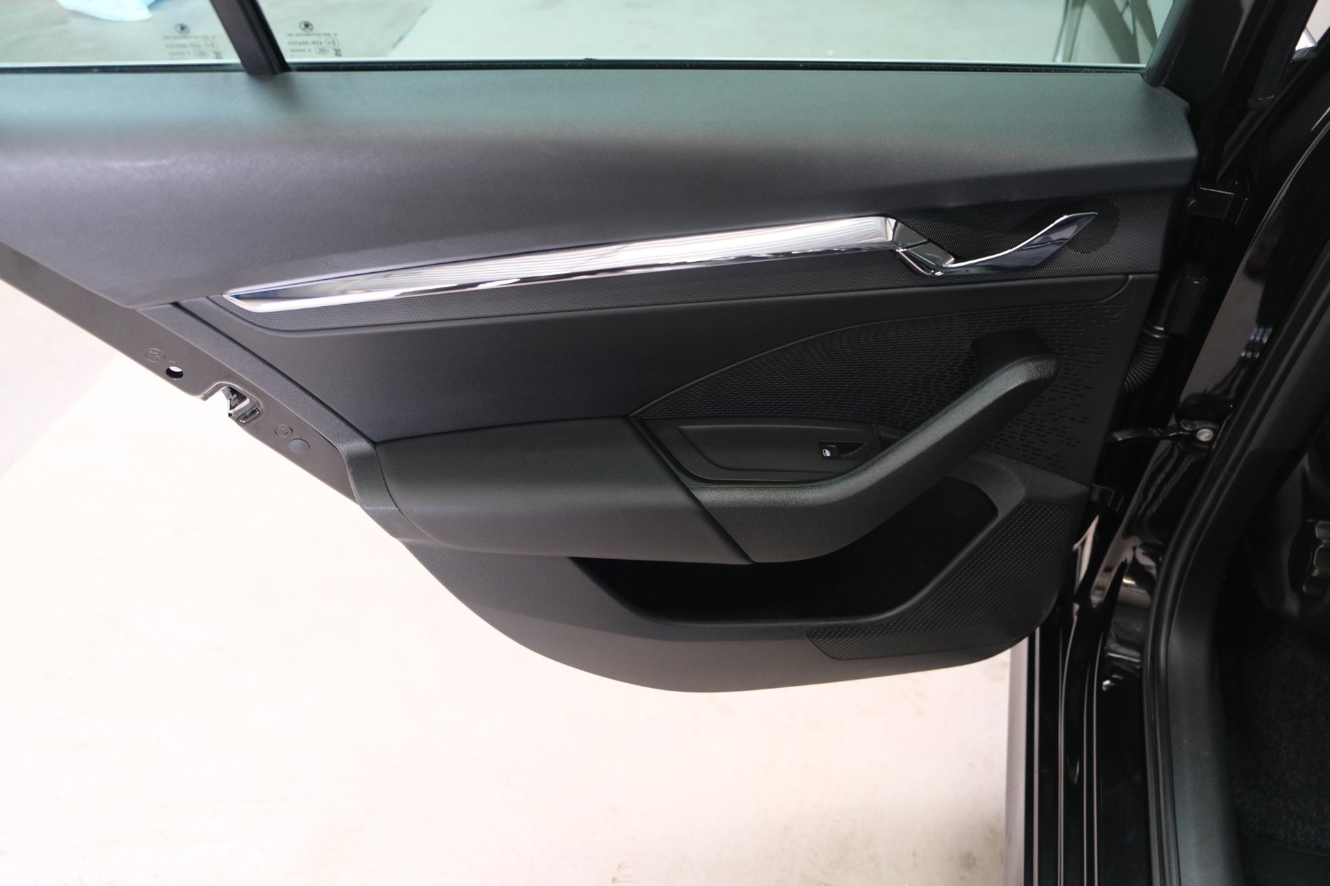 Skoda Octavia Combi 1.0 e-TSI Business Edition (2023), foto 9