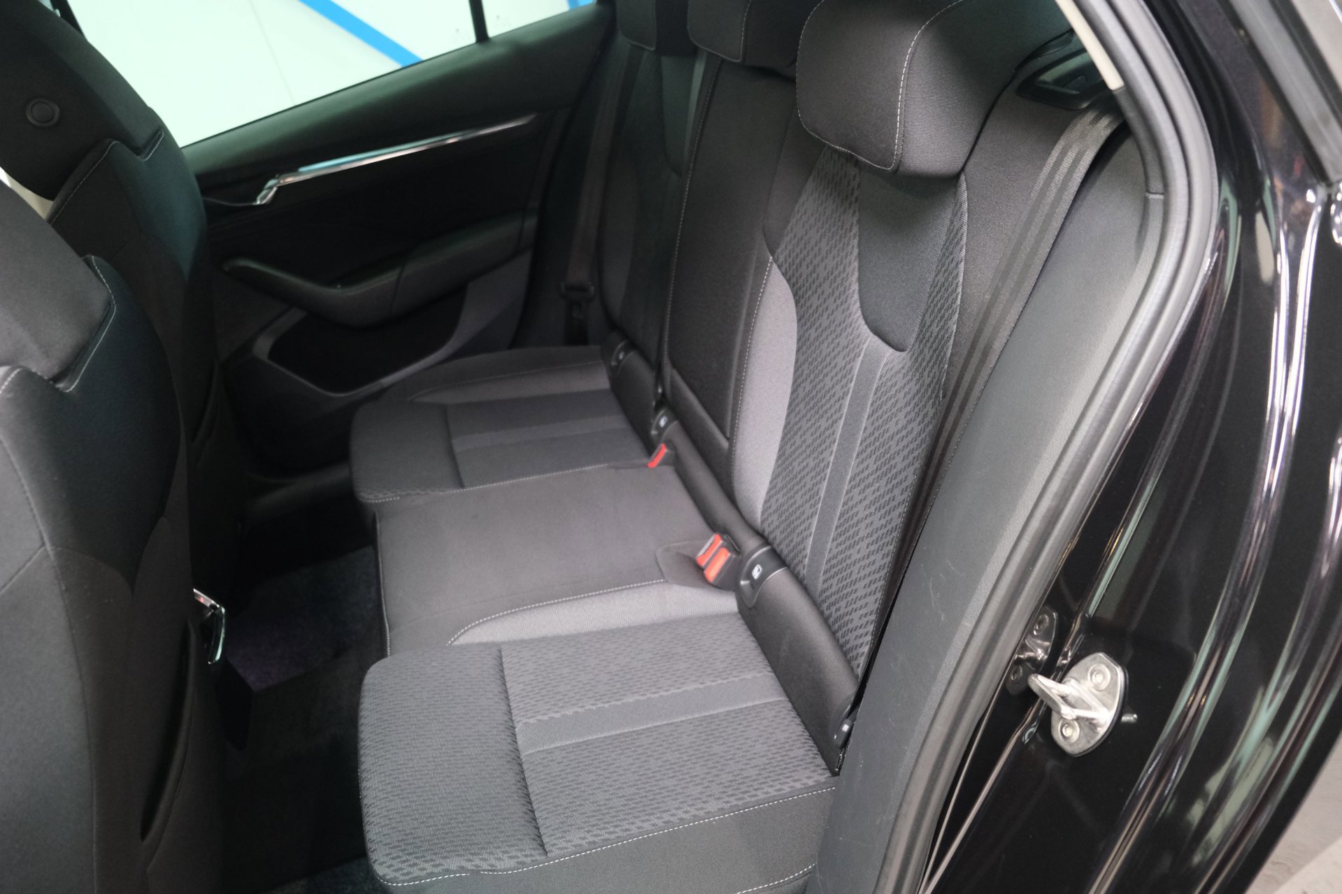 Skoda Octavia Combi 1.0 e-TSI Business Edition (2023), foto 10